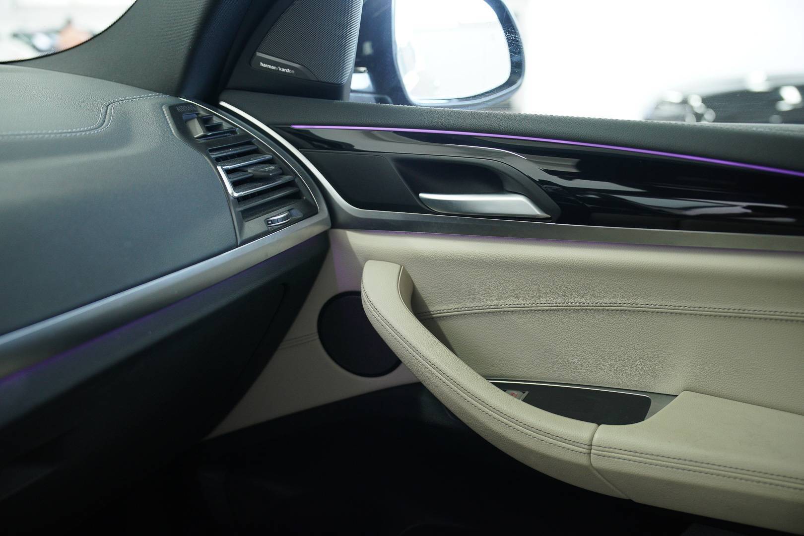 BMW iX3 - Foto 22