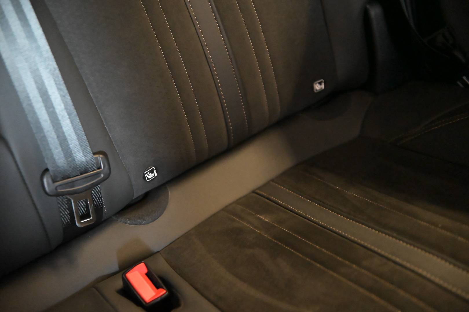 PEUGEOT 3008 - Foto 23