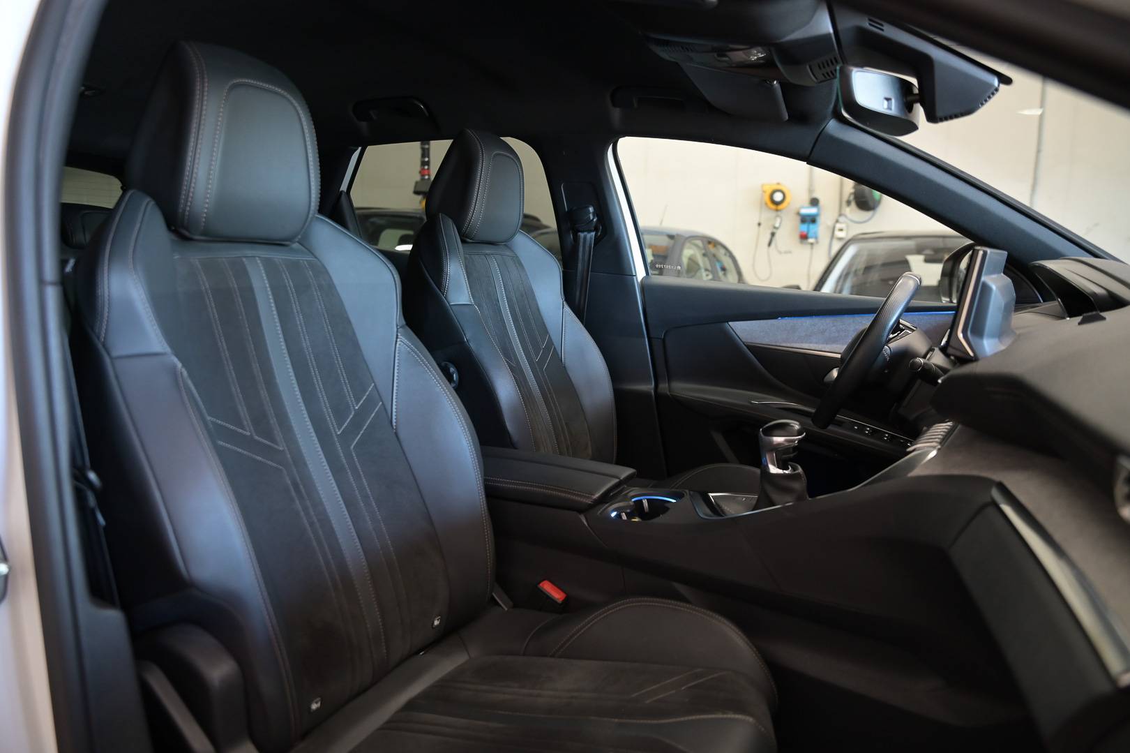 PEUGEOT 3008 - Foto 24