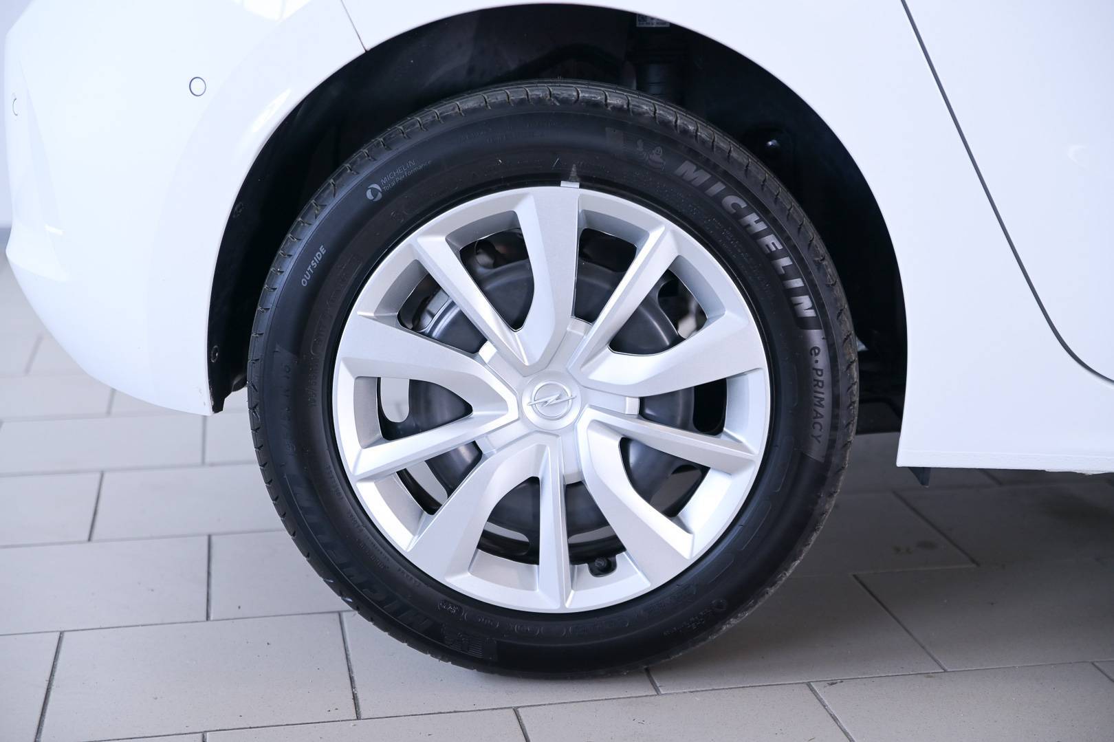 OPEL Corsa - Foto 7