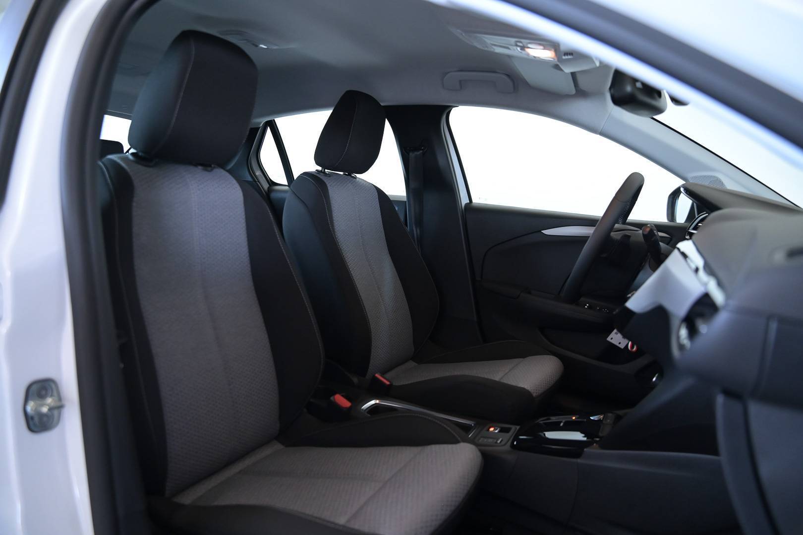 OPEL Corsa - Foto 27