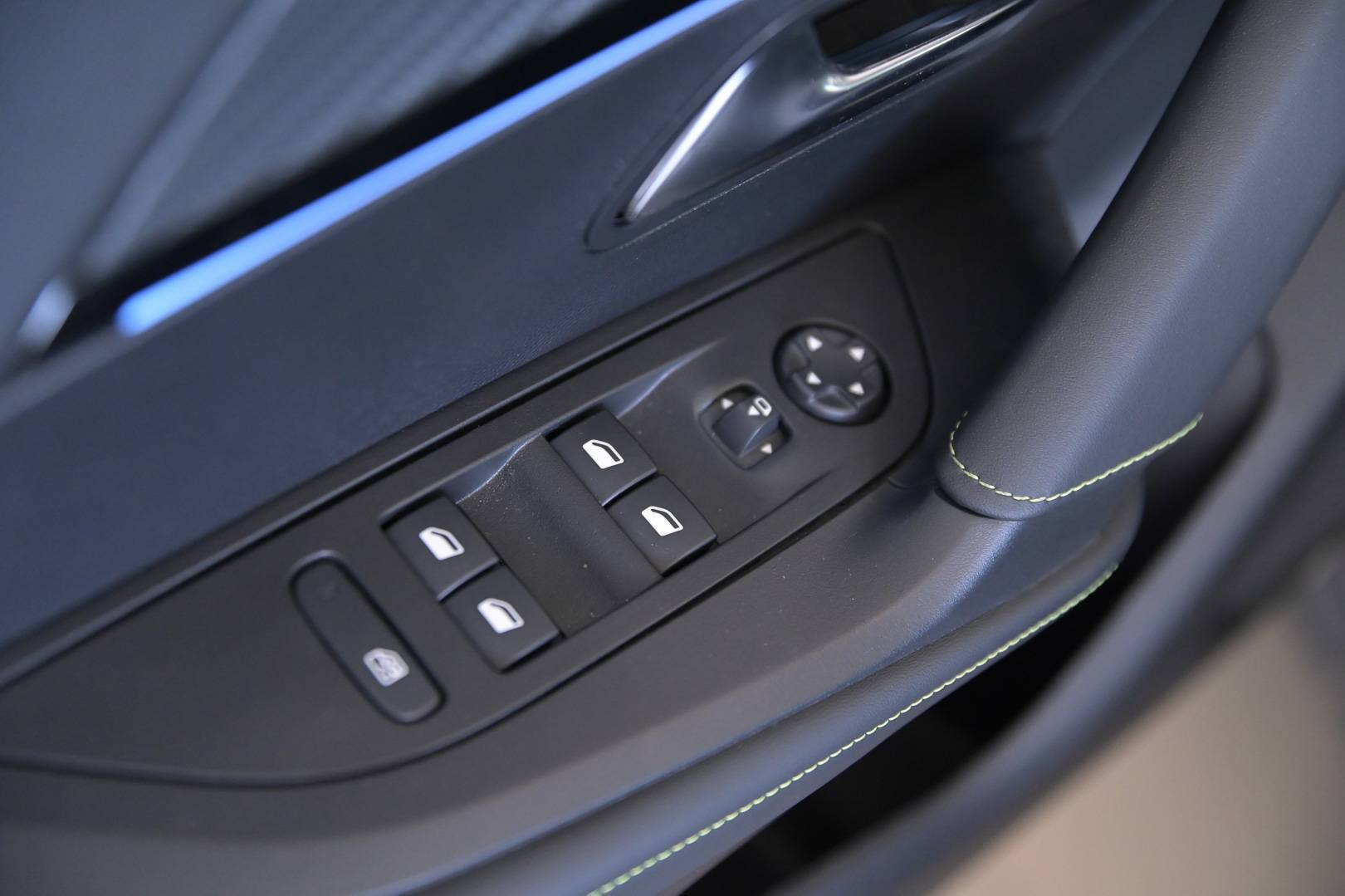 PEUGEOT 2008 - Foto 10