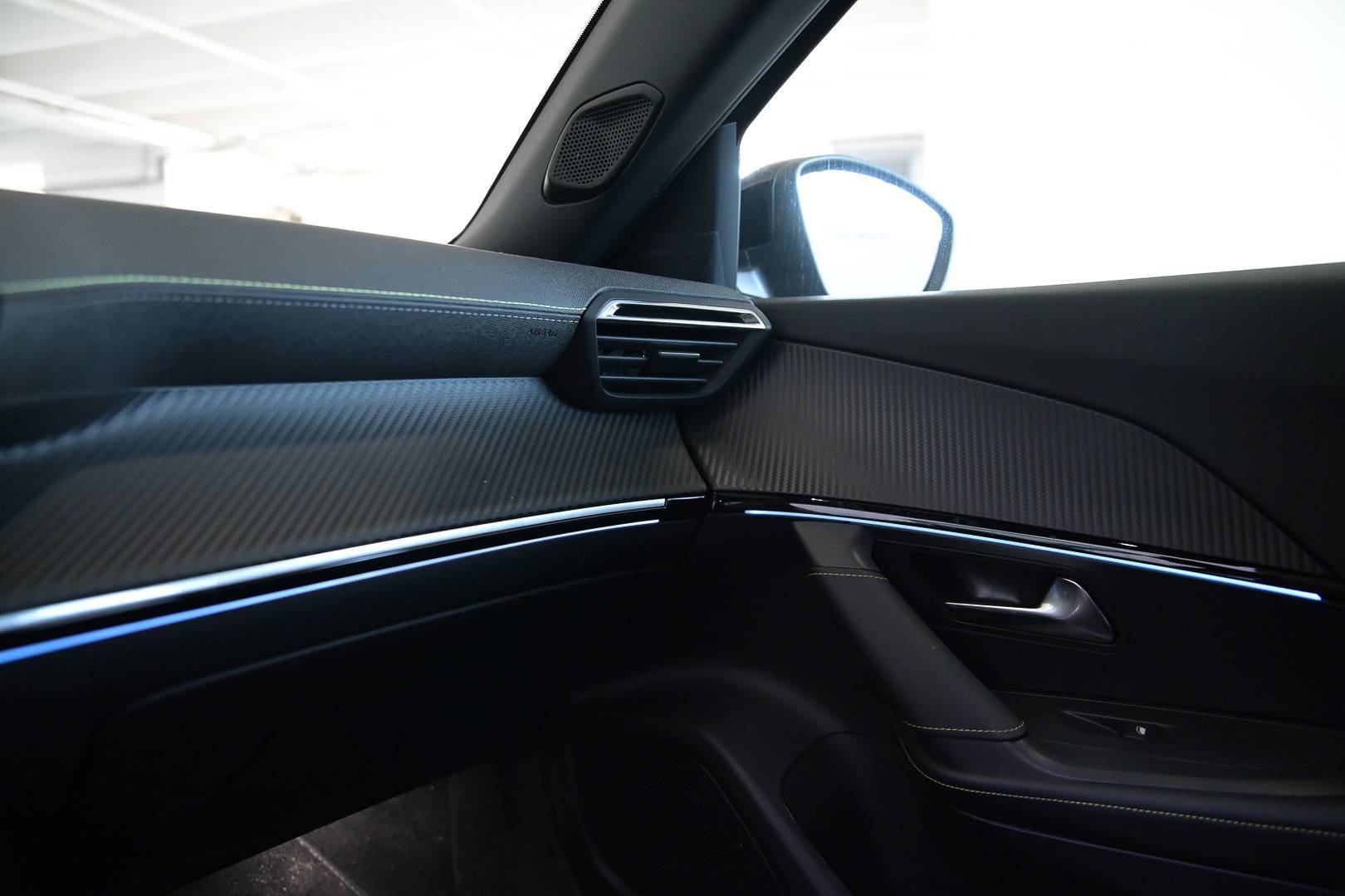 PEUGEOT 2008 - Foto 13