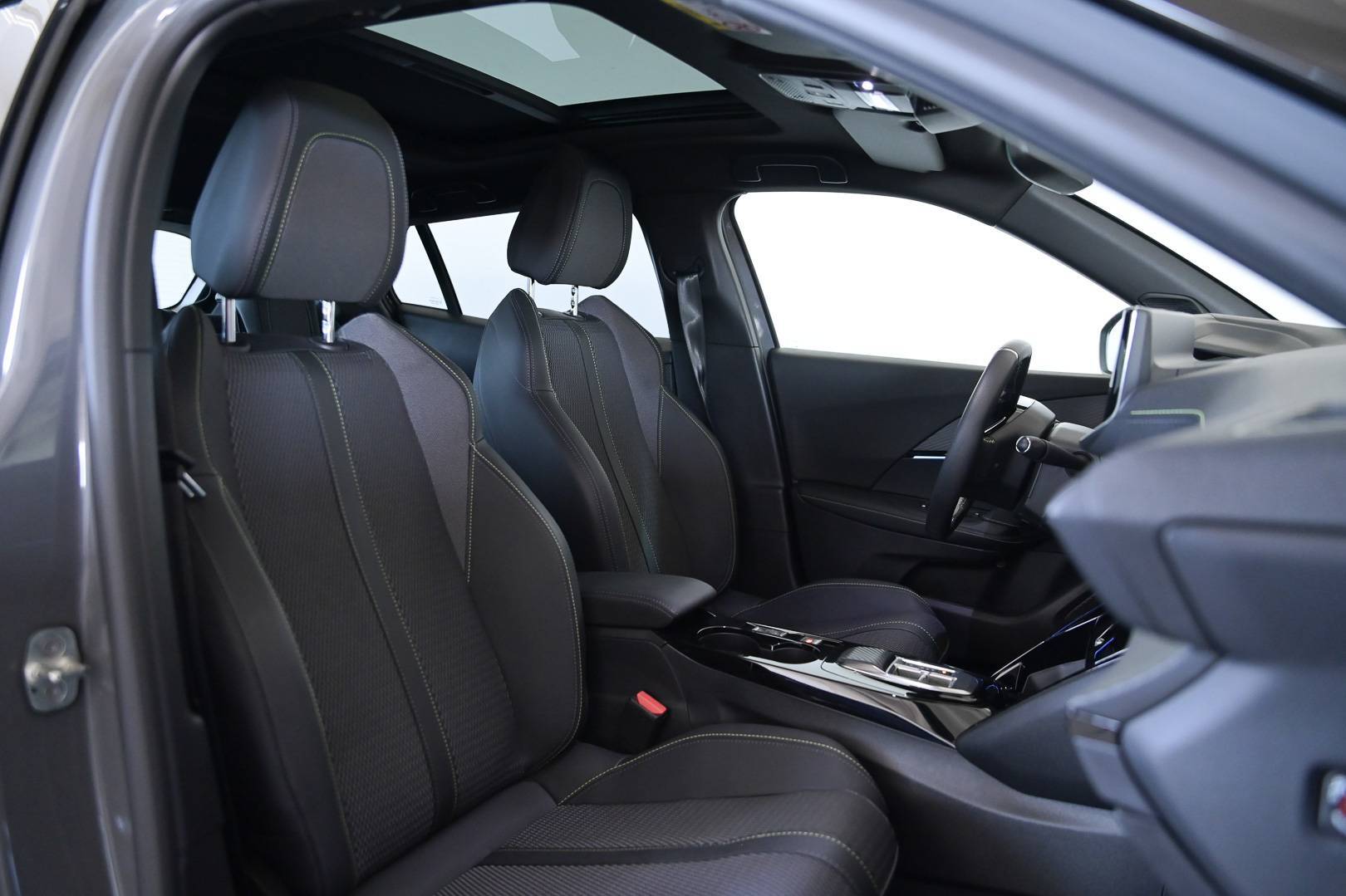 PEUGEOT 2008 - Foto 27