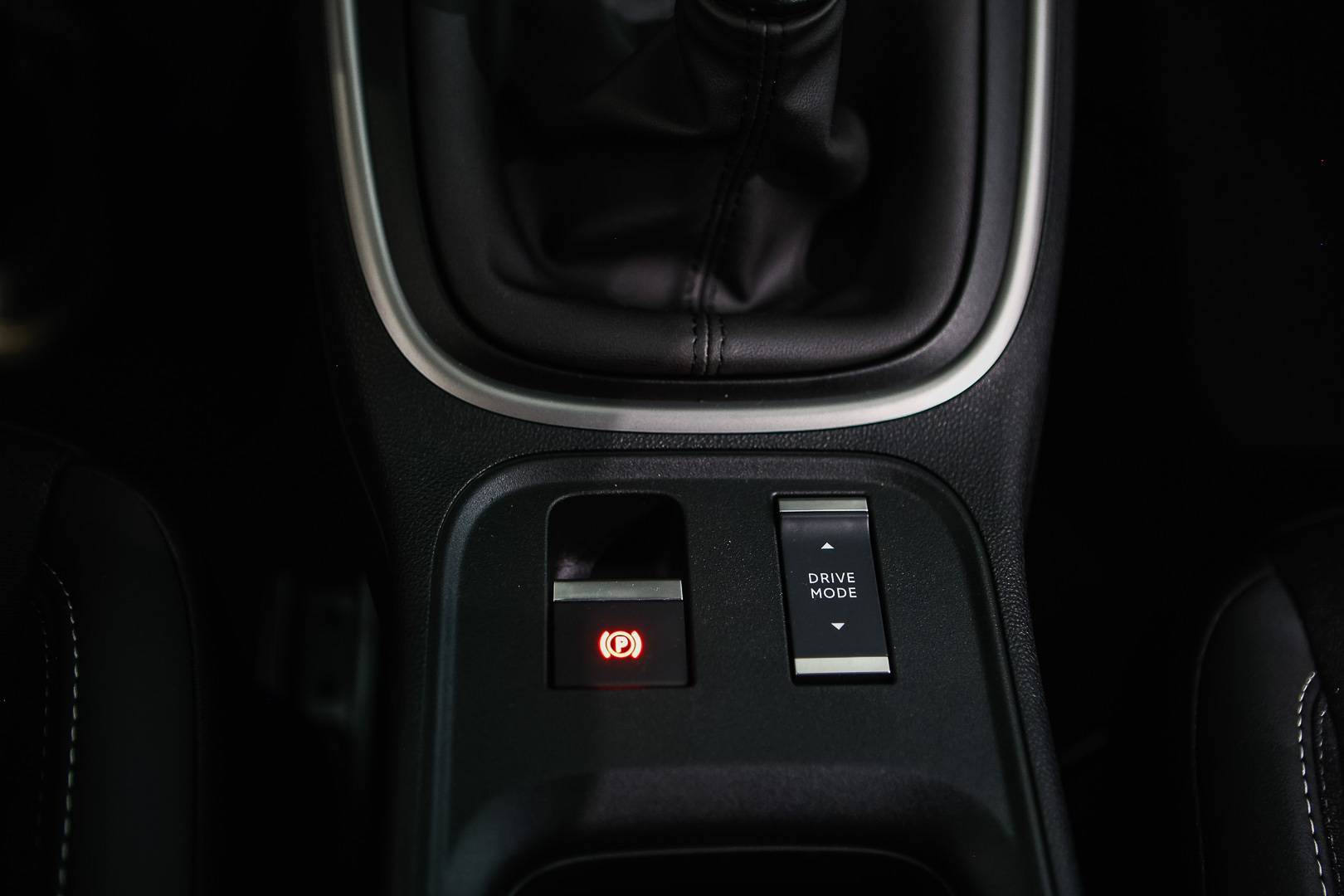 JEEP Avenger - Foto 19