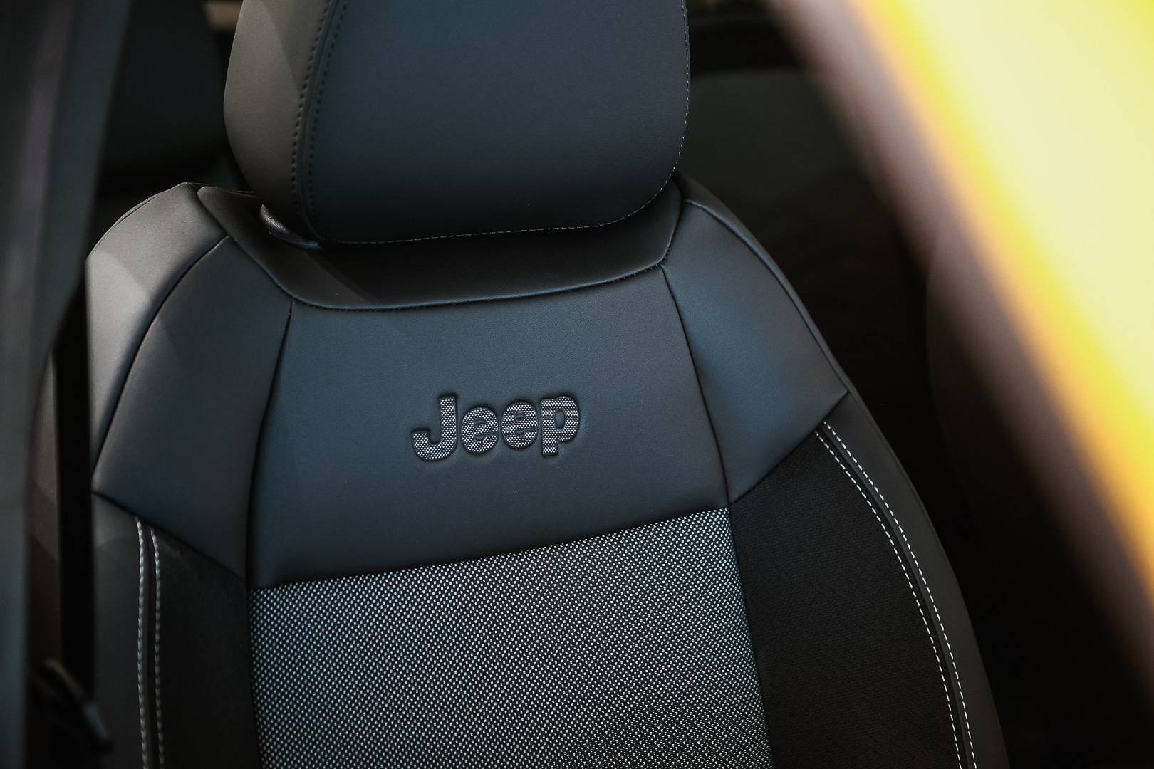 JEEP Avenger - Foto 22