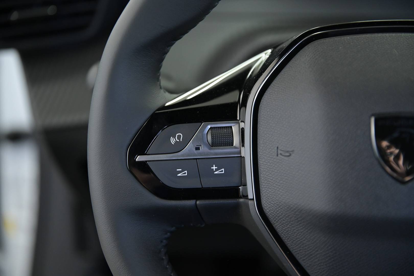PEUGEOT 2008 - Foto 16