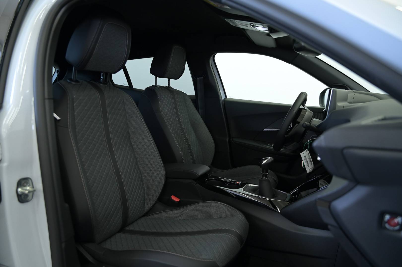 PEUGEOT 2008 - Foto 28