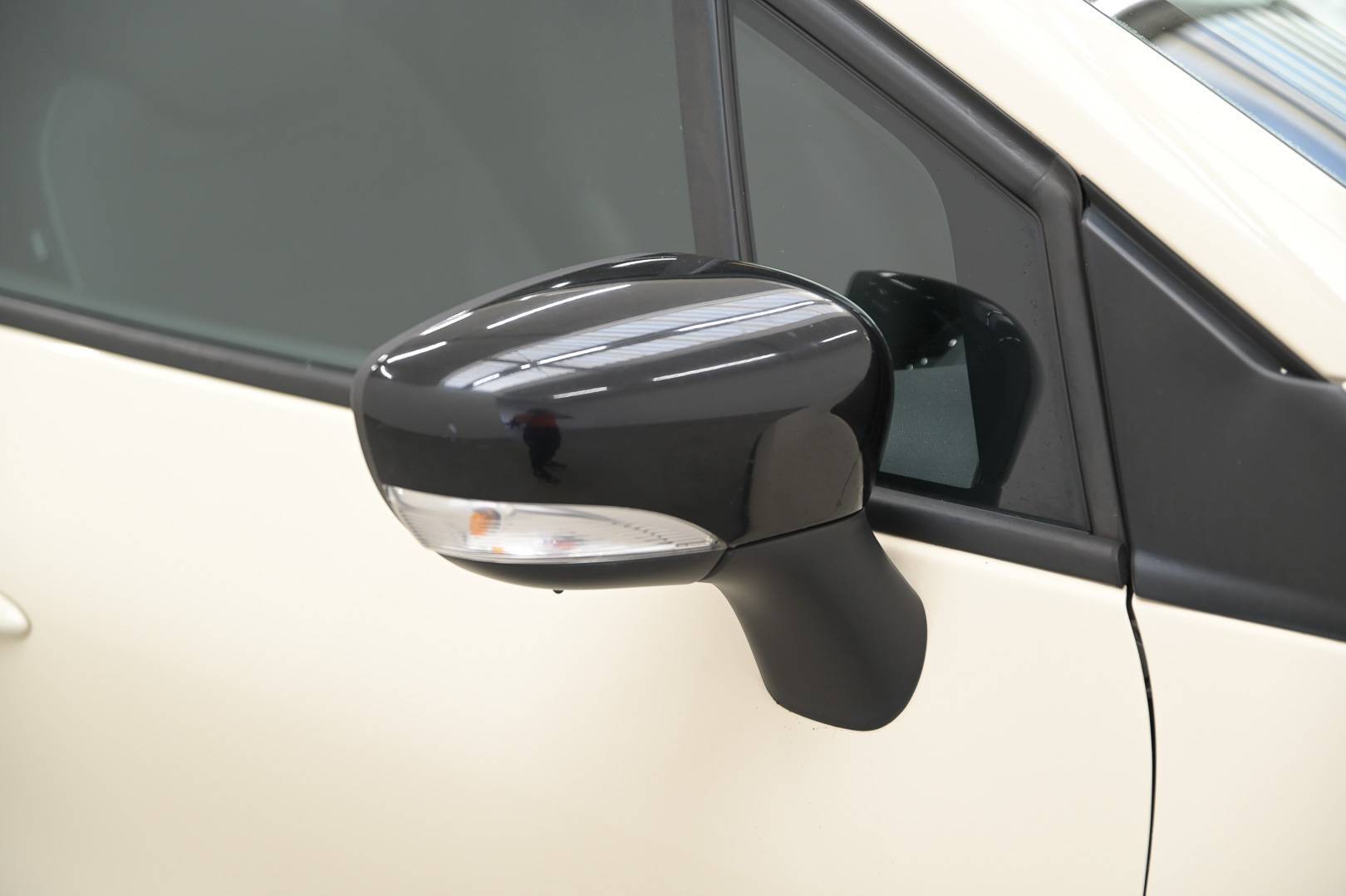 RENAULT Captur - Foto 11