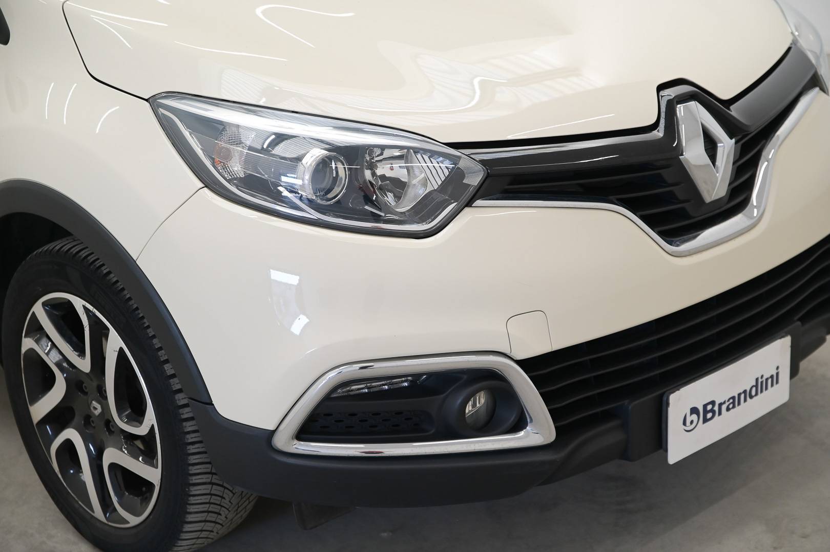 RENAULT Captur - Foto 12