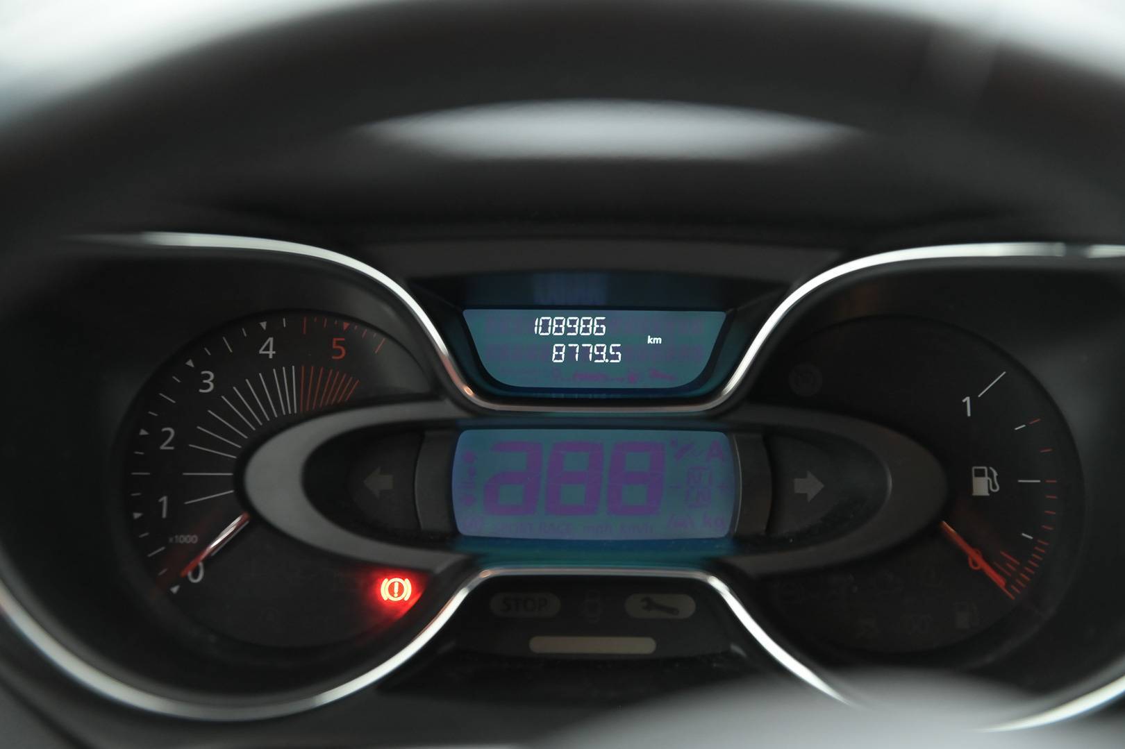 RENAULT Captur - Foto 23