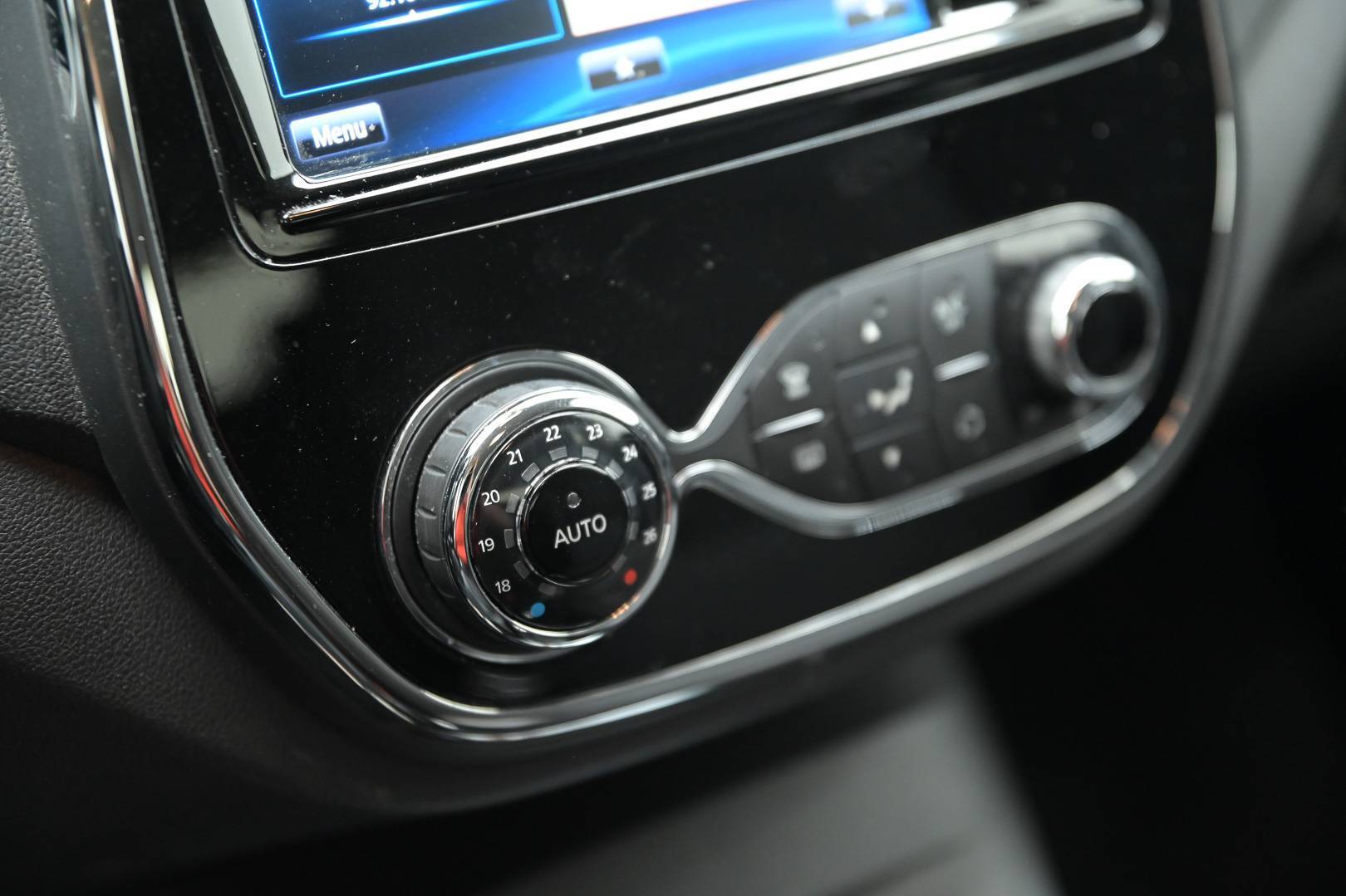 RENAULT Captur - Foto 25