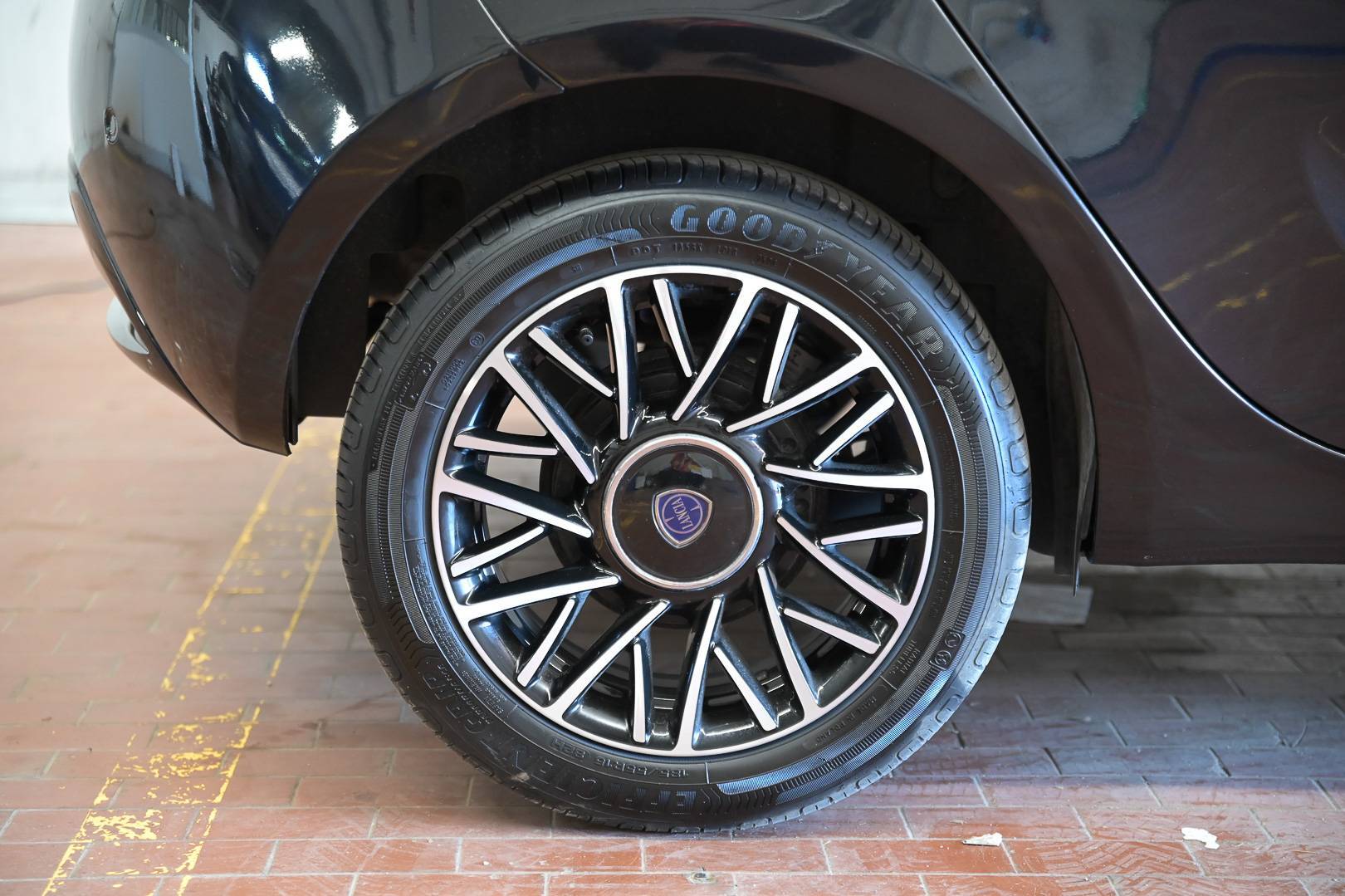 LANCIA Ypsilon - Foto 7