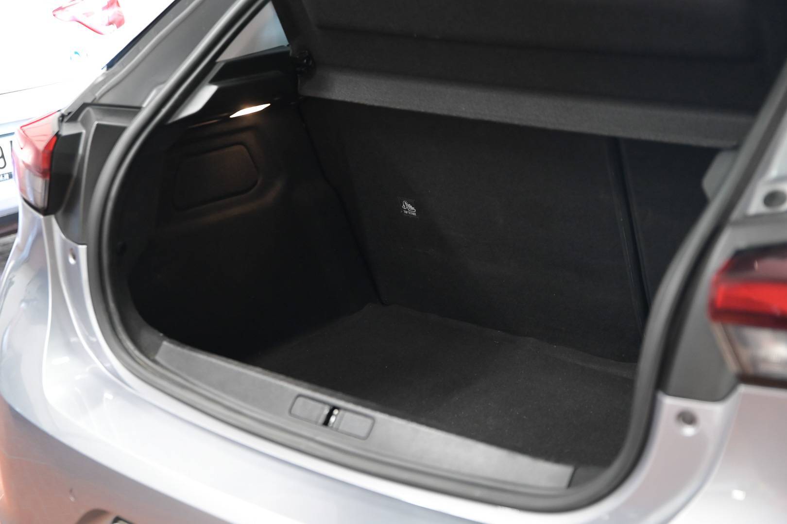 OPEL Corsa - Foto 5