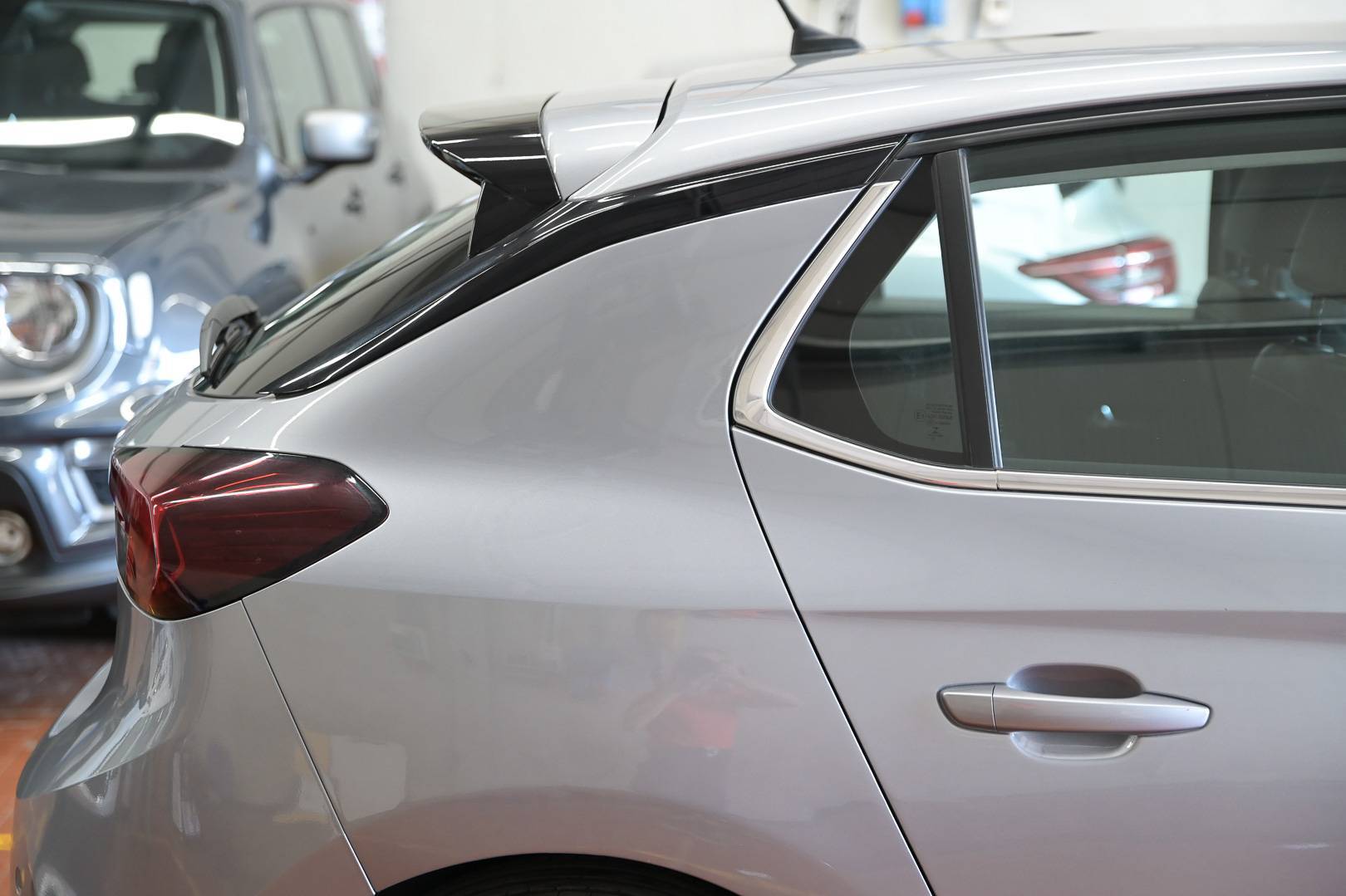 OPEL Corsa - Foto 6