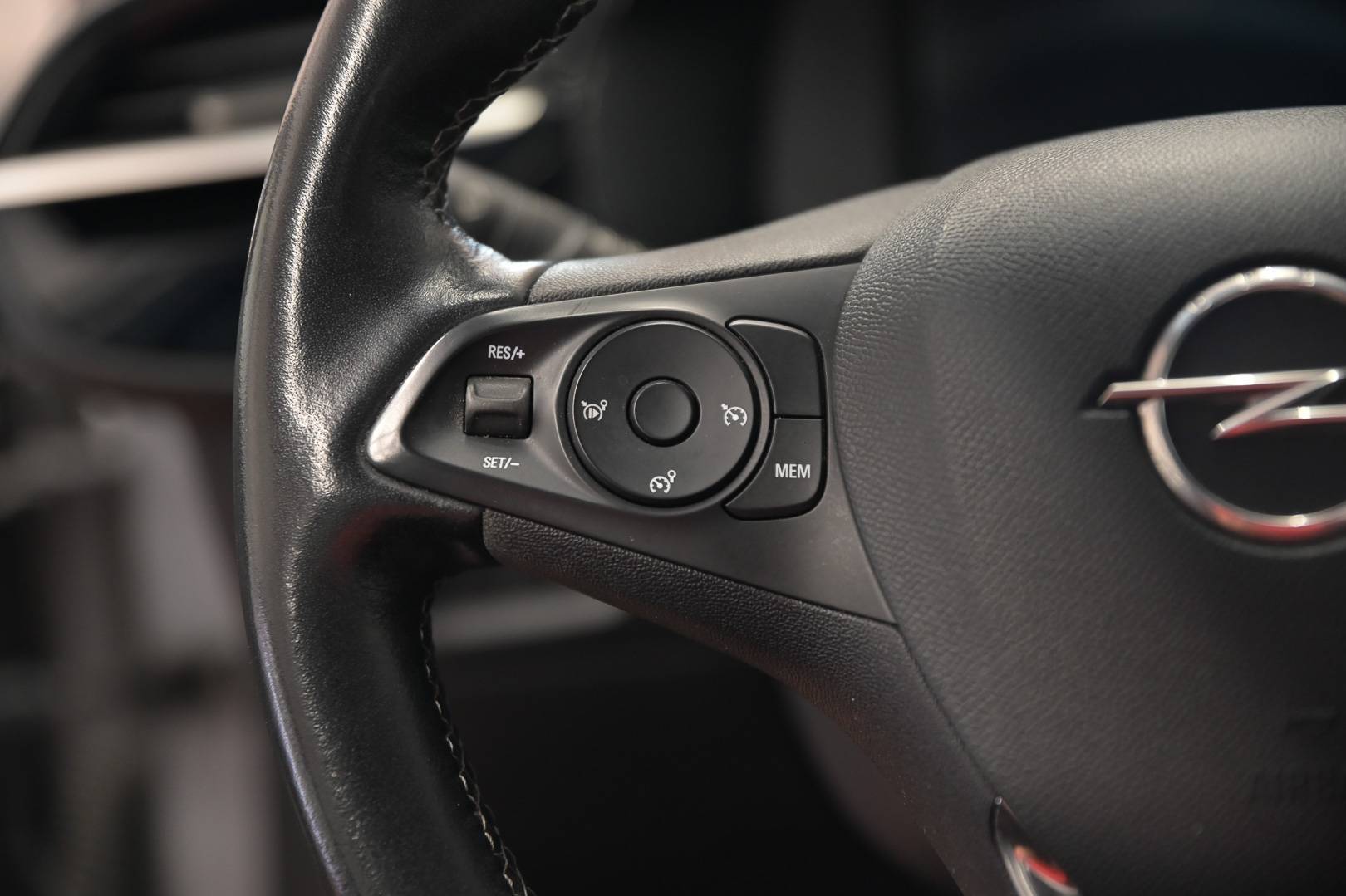 OPEL Corsa - Foto 18