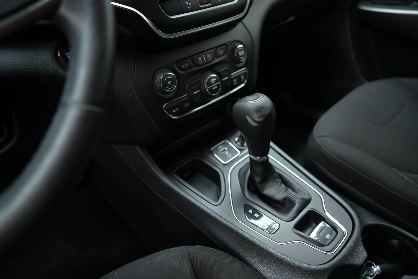 JEEP Cherokee  - Foto 18