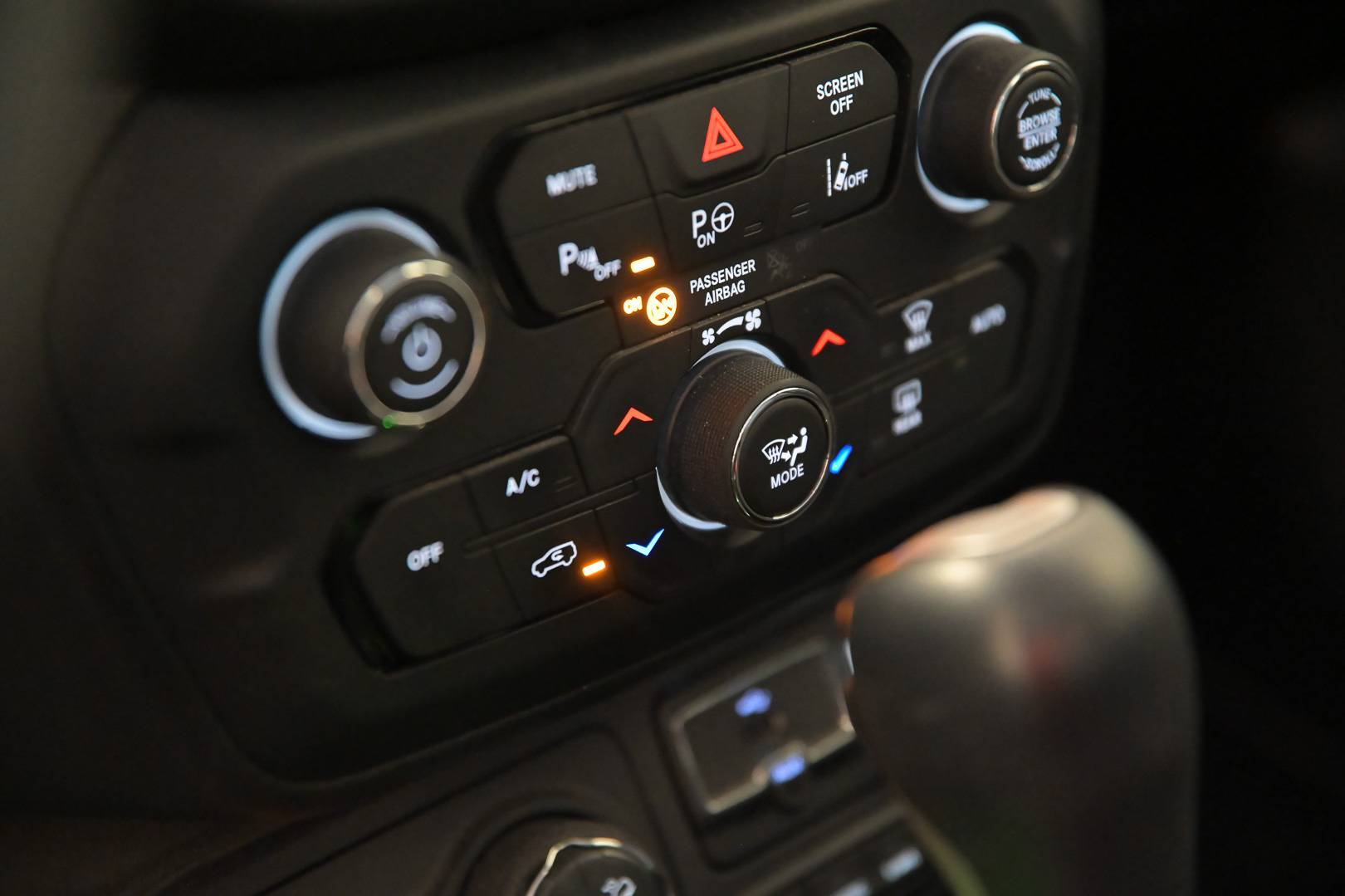 JEEP Renegade - Foto 16