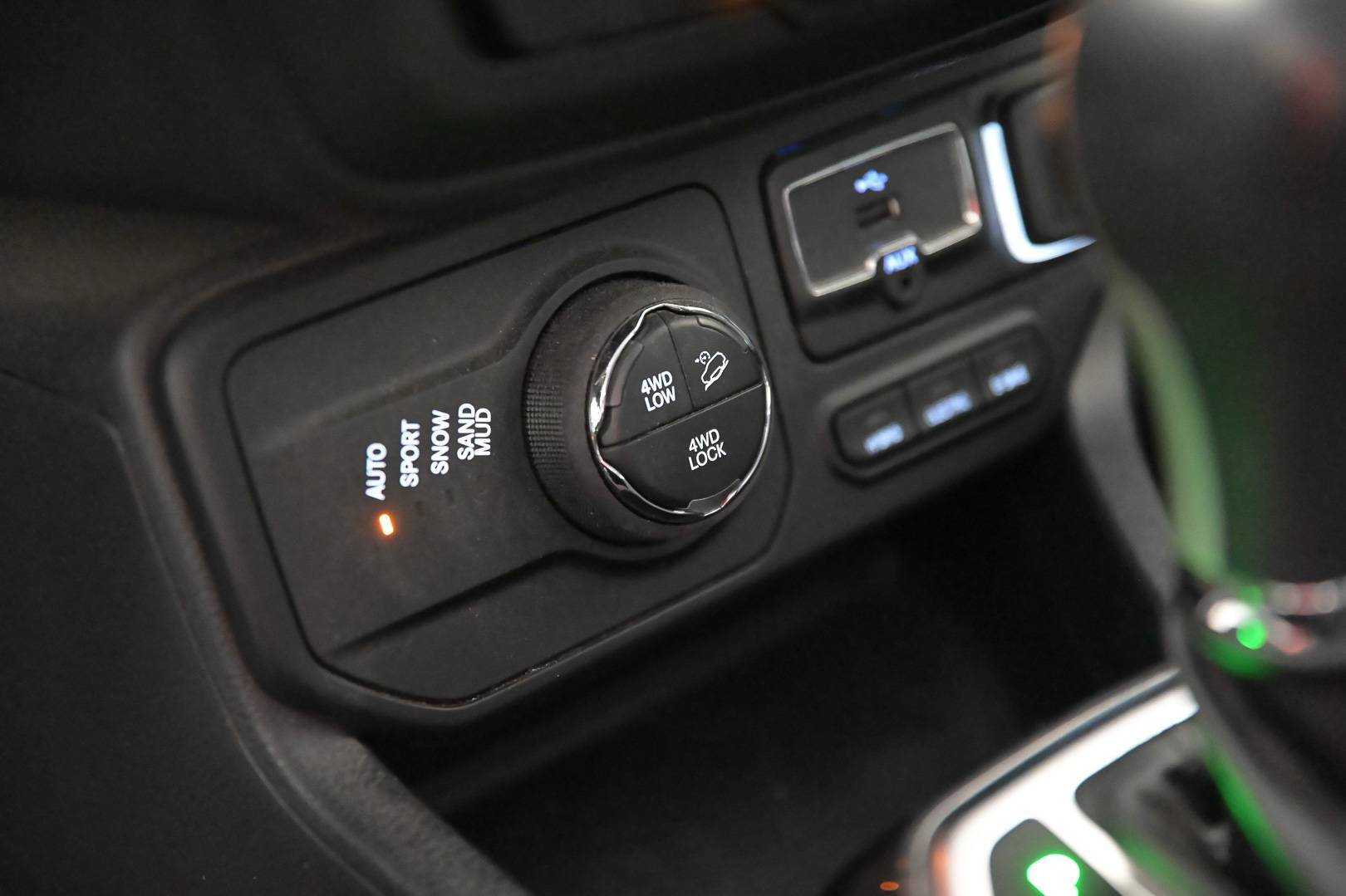 JEEP Renegade - Foto 17