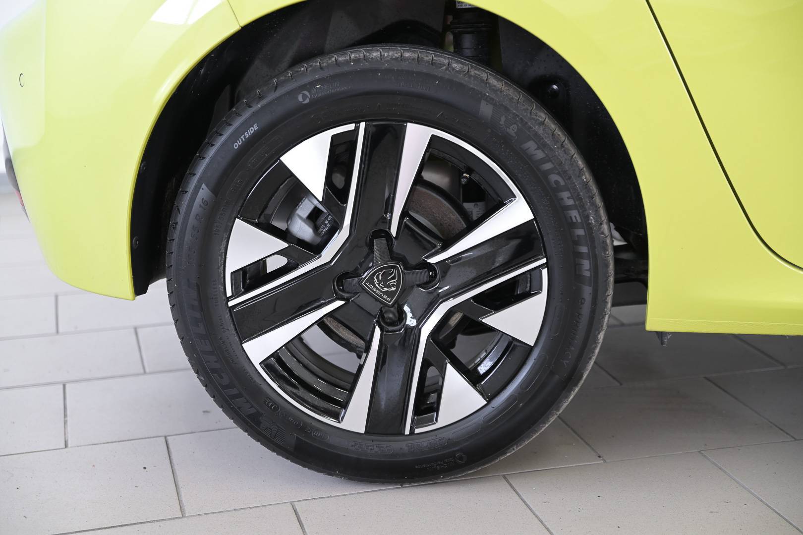 PEUGEOT 208 - Foto 7