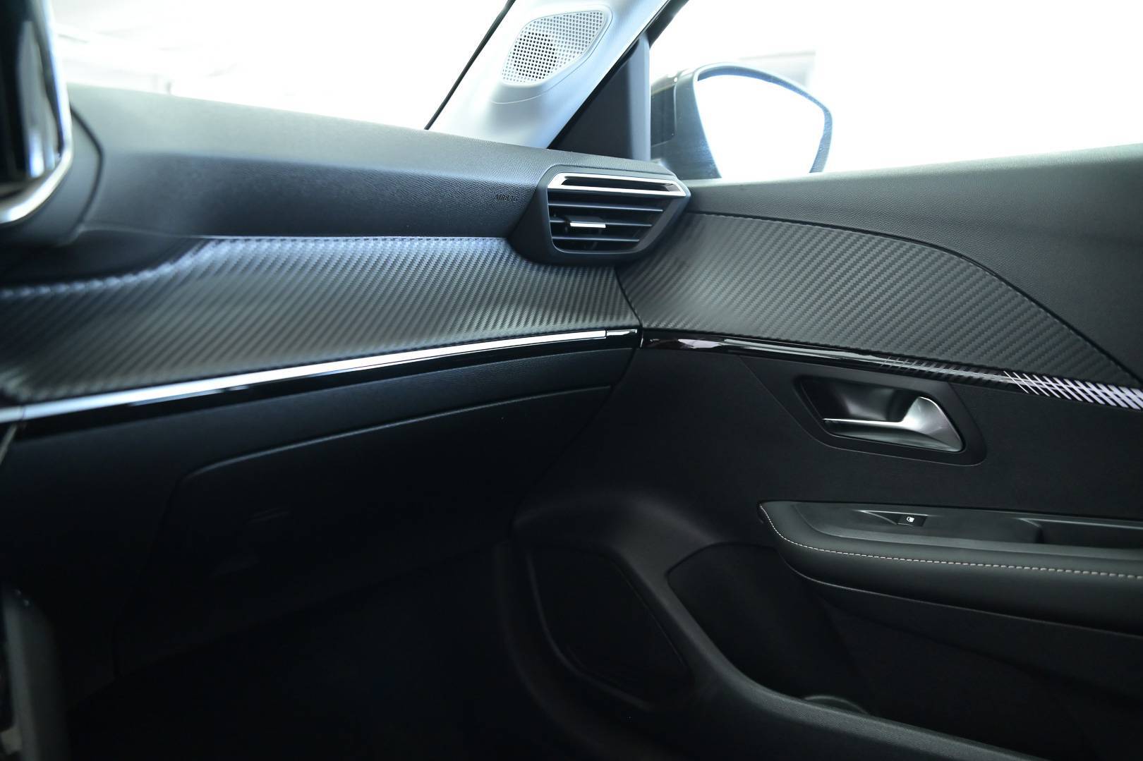 PEUGEOT 208 - Foto 13
