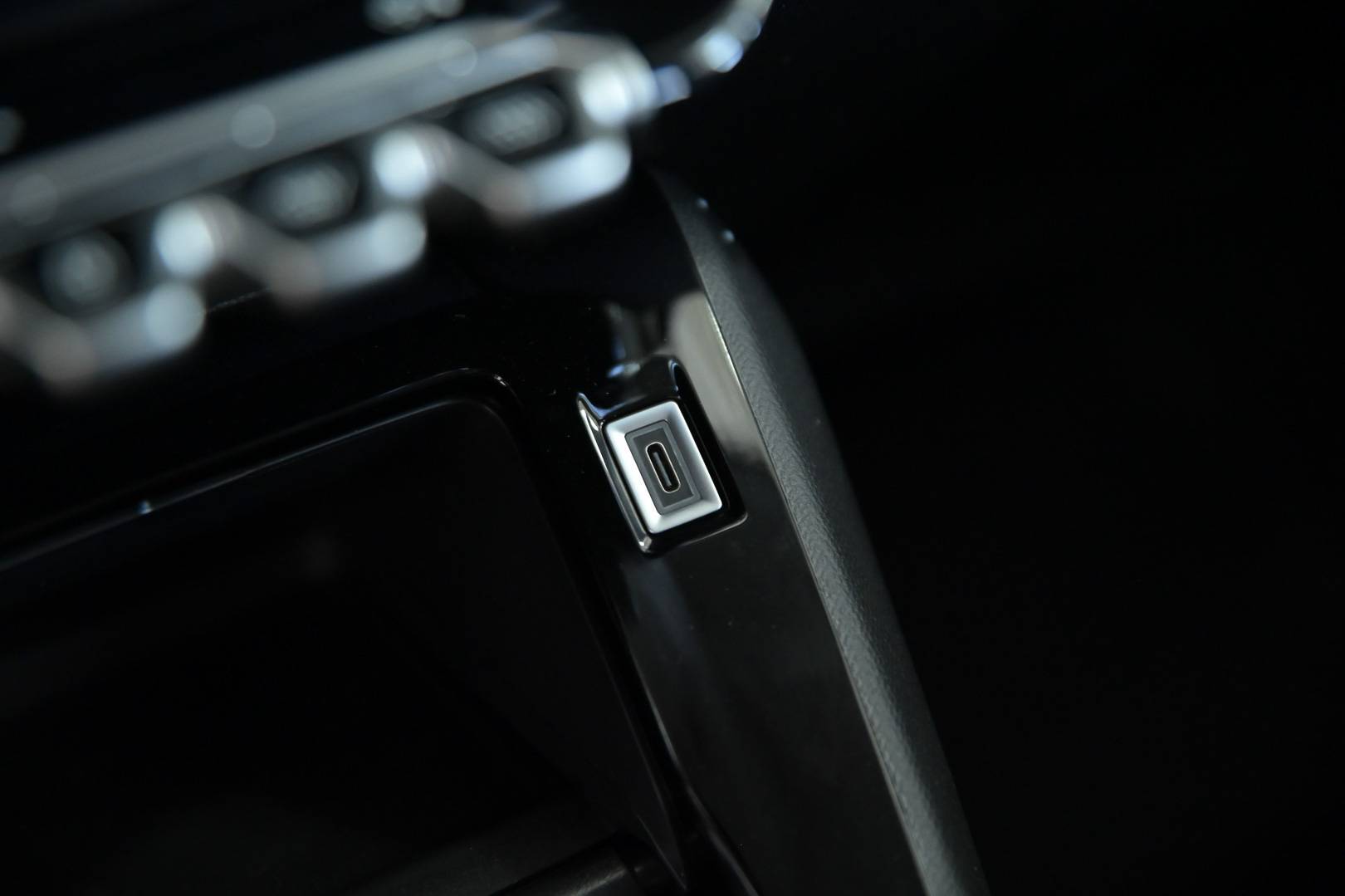 PEUGEOT 208 - Foto 20