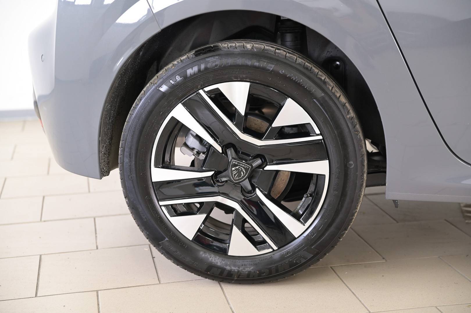 PEUGEOT 208 - Foto 7