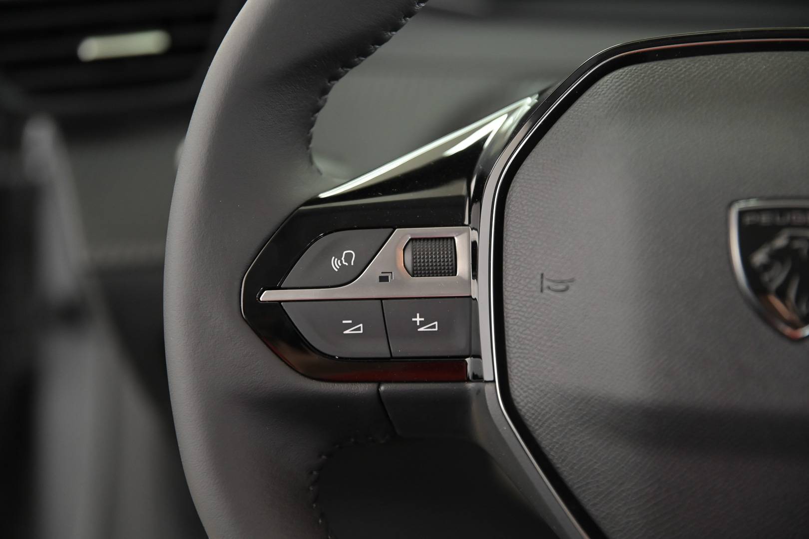 PEUGEOT 208 - Foto 15