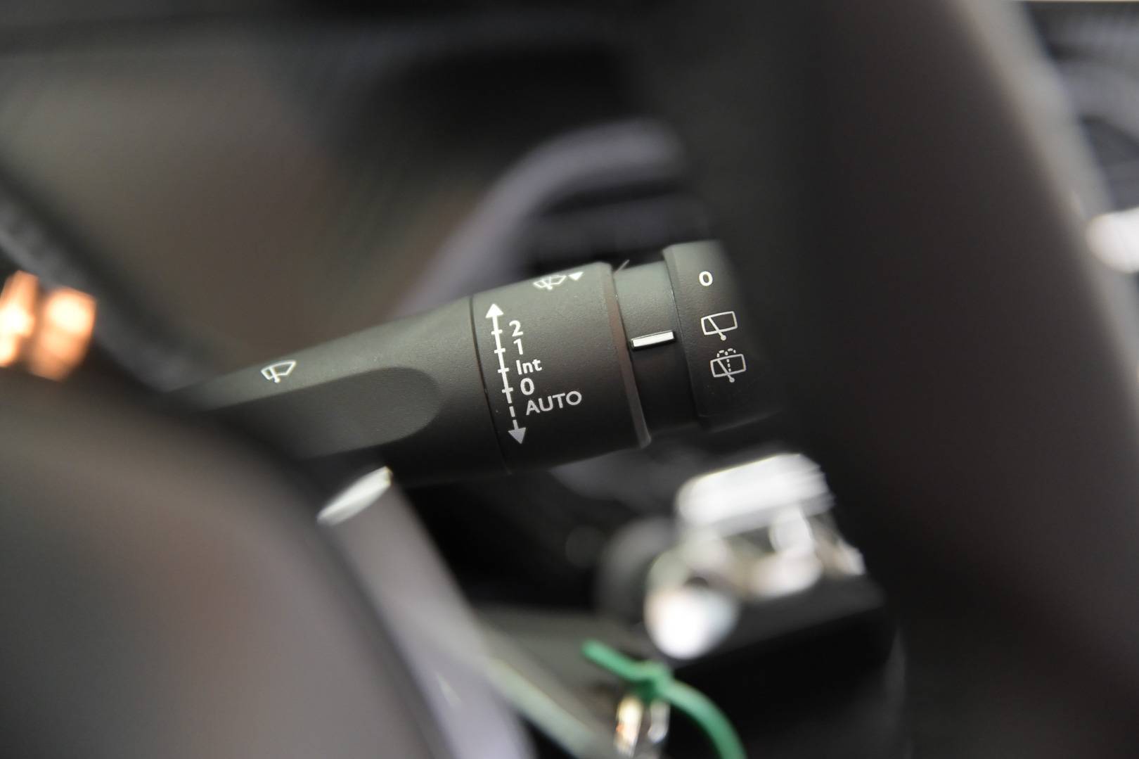 PEUGEOT 208 - Foto 18