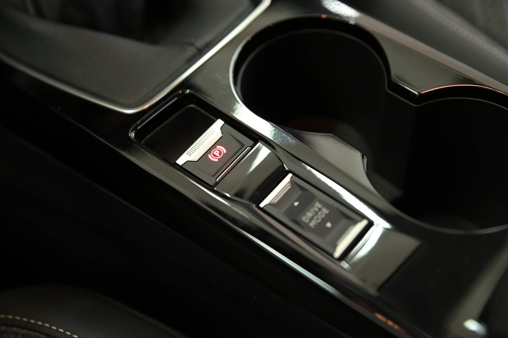 PEUGEOT 208 - Foto 22