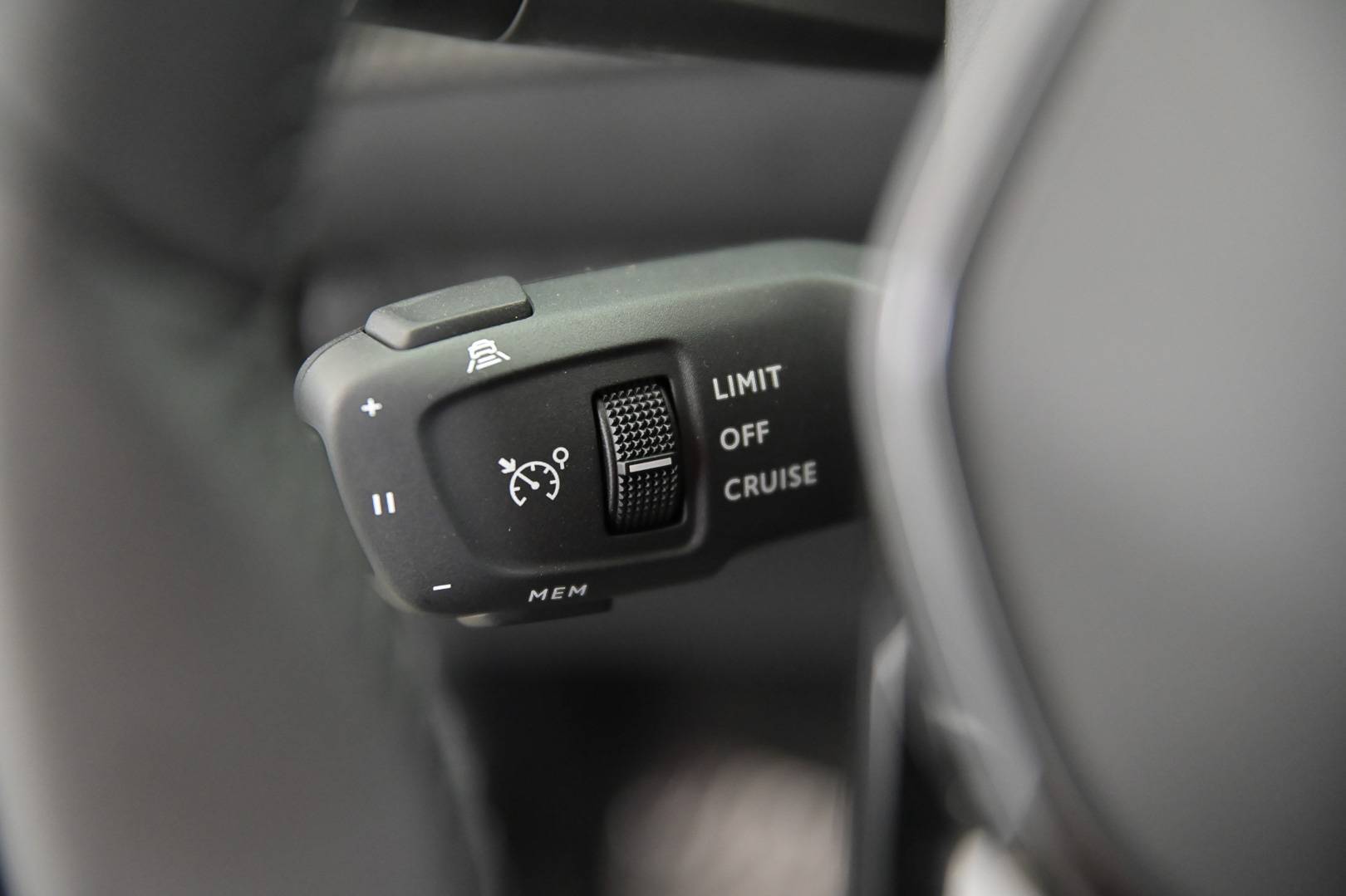 PEUGEOT 2008 - Foto 18