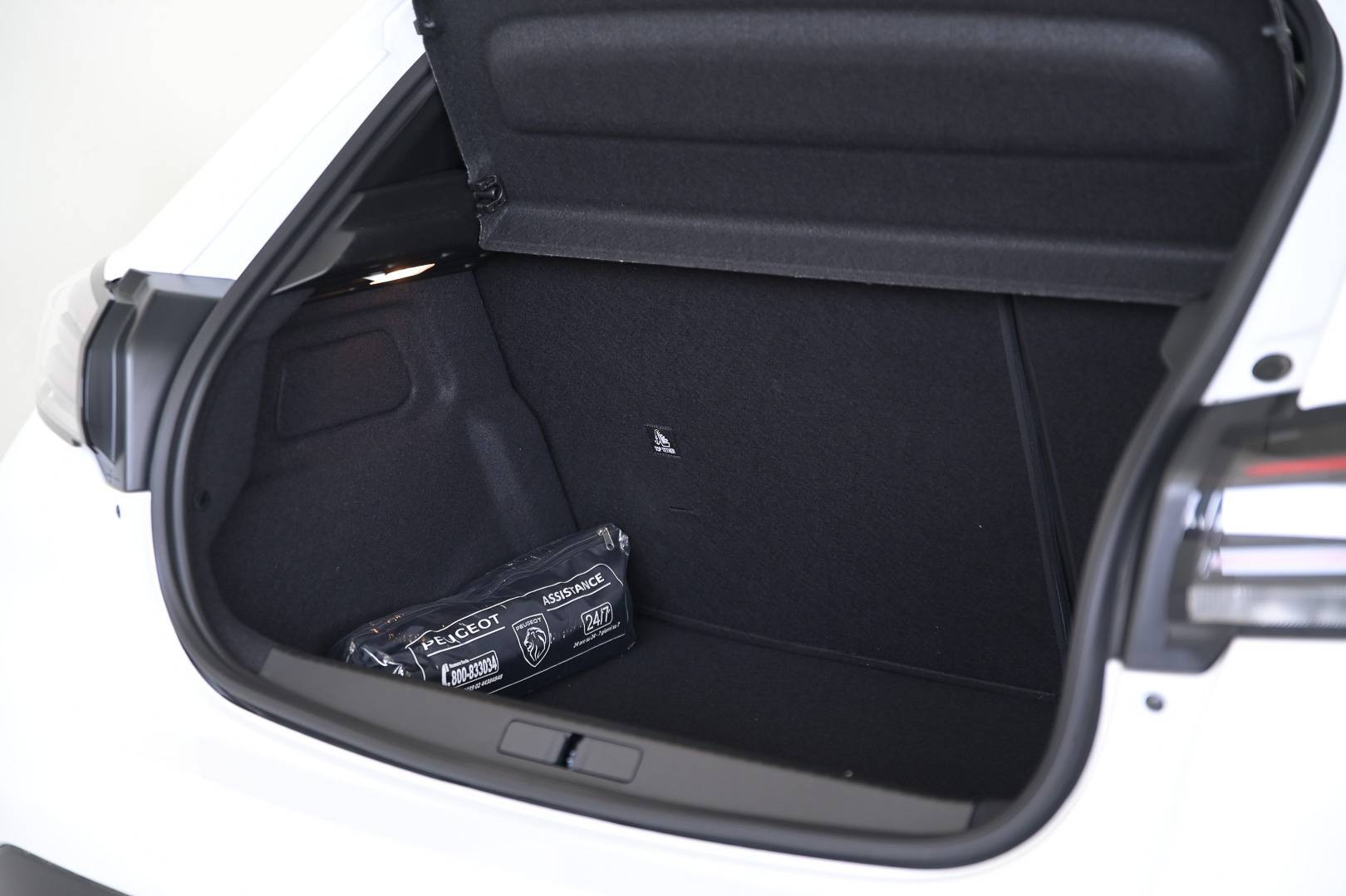 PEUGEOT 208 - Foto 5