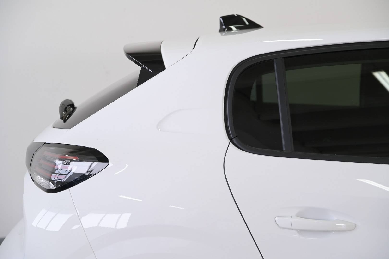 PEUGEOT 208 - Foto 6