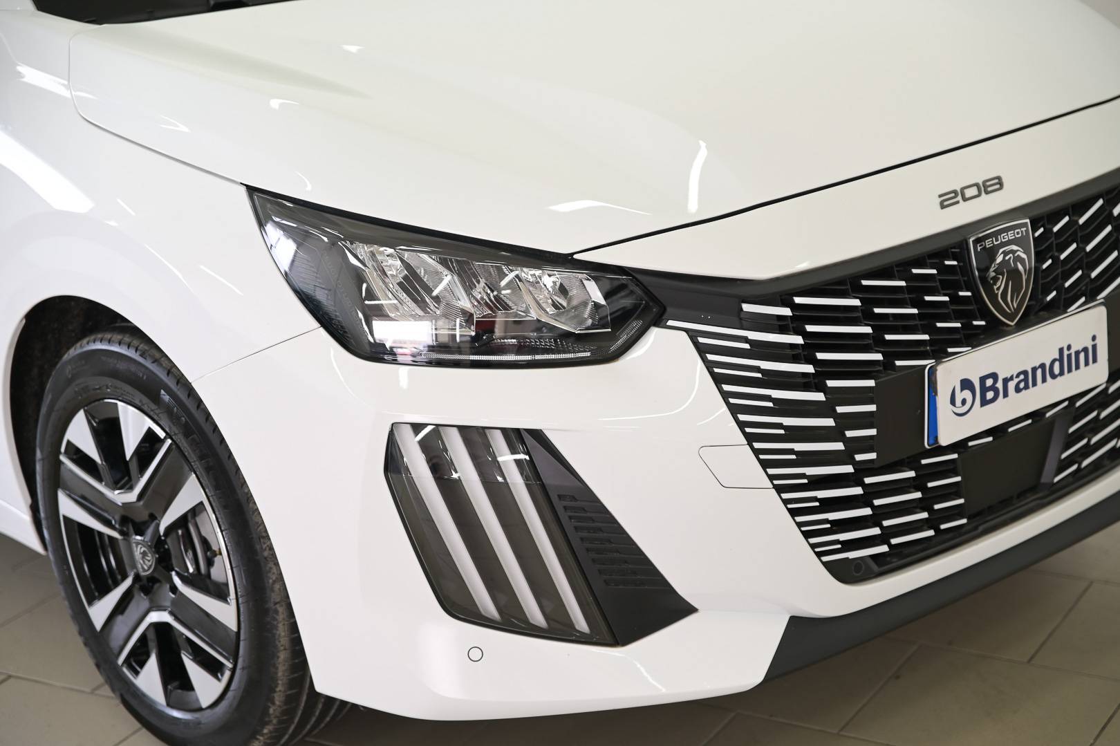 PEUGEOT 208 - Foto 9