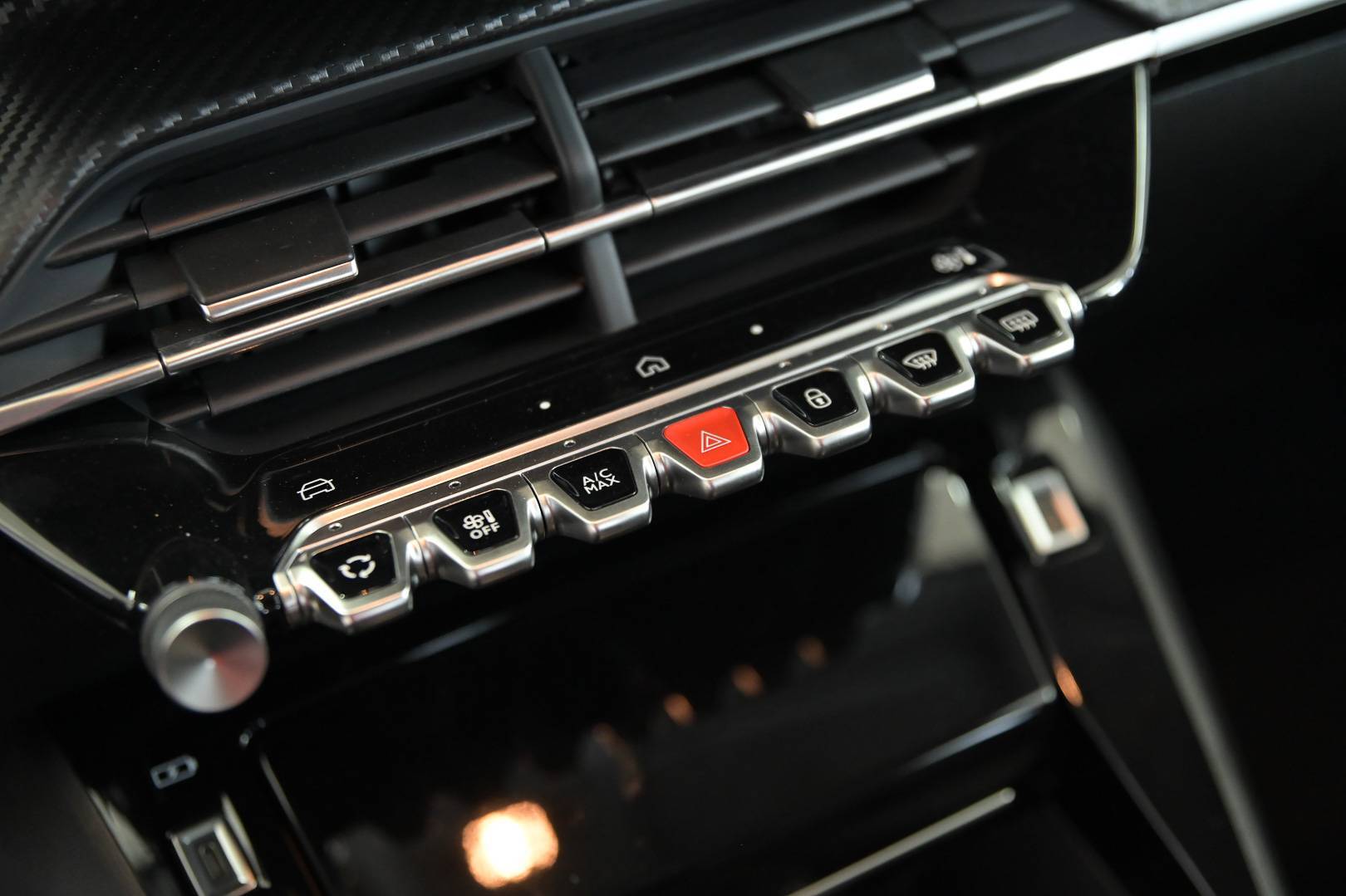 PEUGEOT 208 - Foto 18