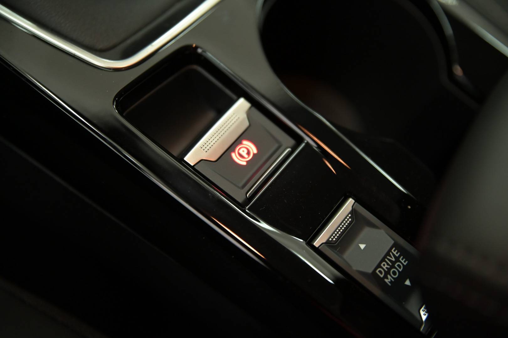 PEUGEOT 208 - Foto 20