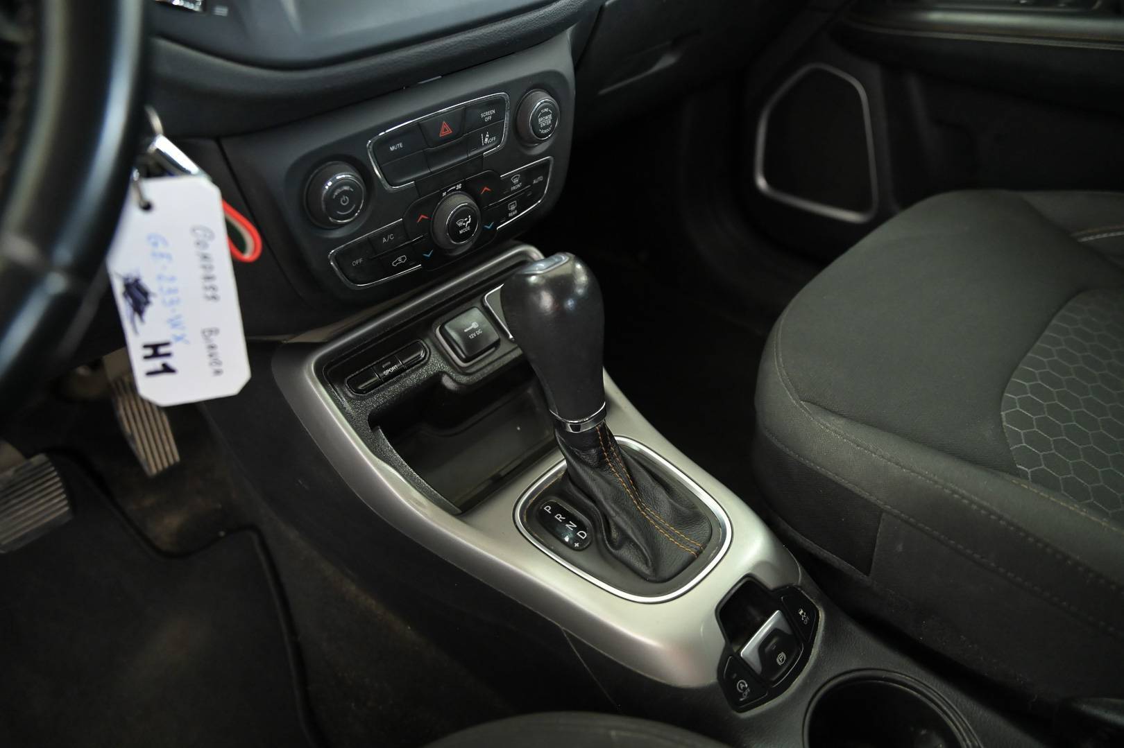 JEEP Compass - Foto 13