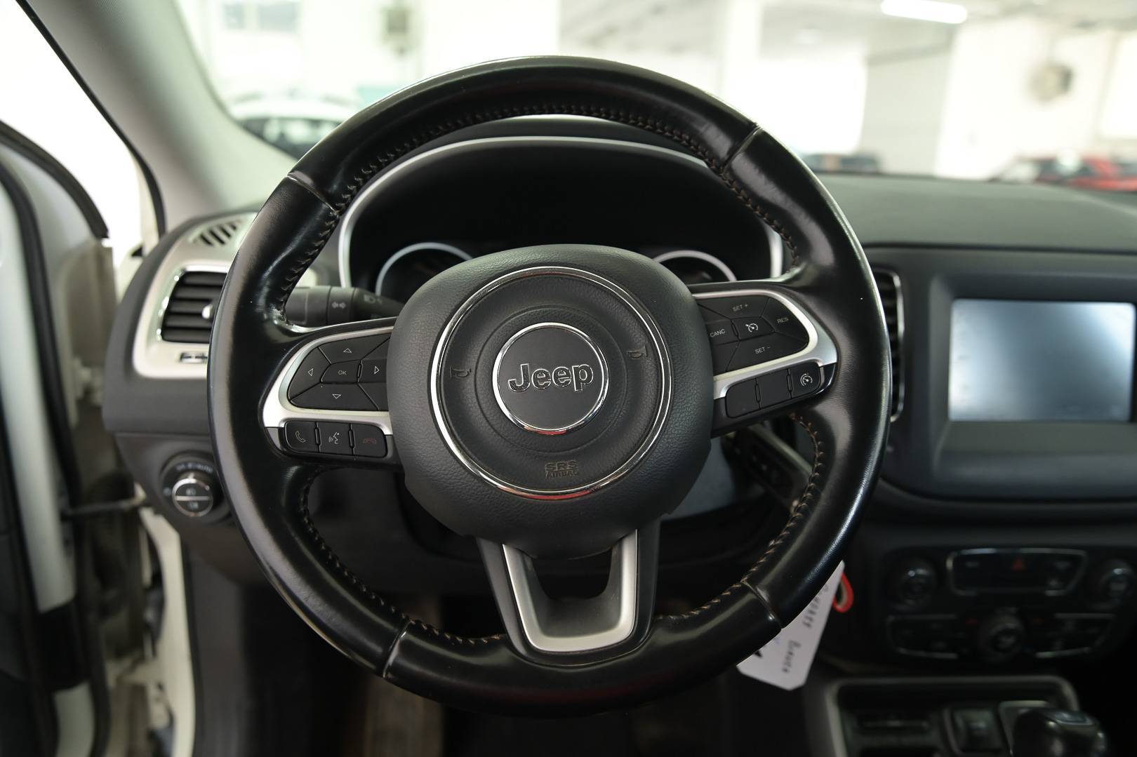JEEP Compass - Foto 14