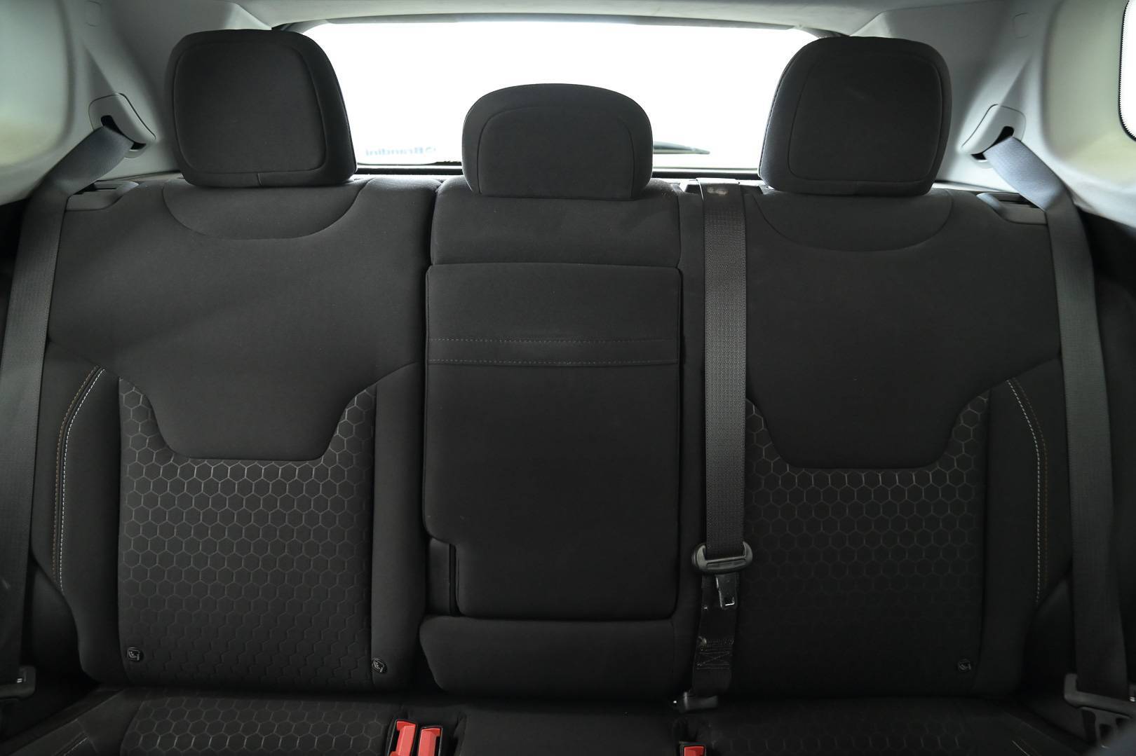 JEEP Compass - Foto 24