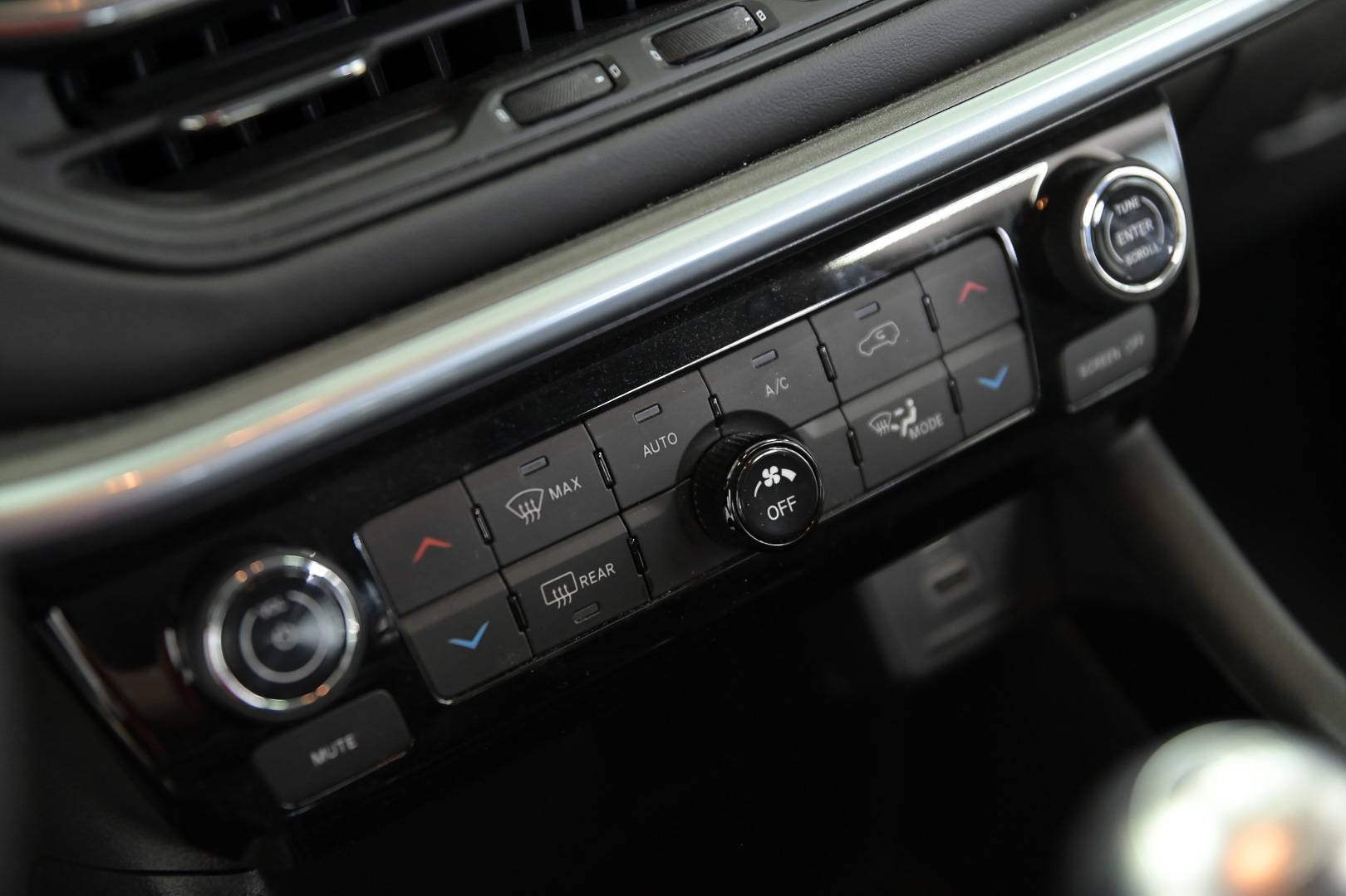 JEEP Compass - Foto 19