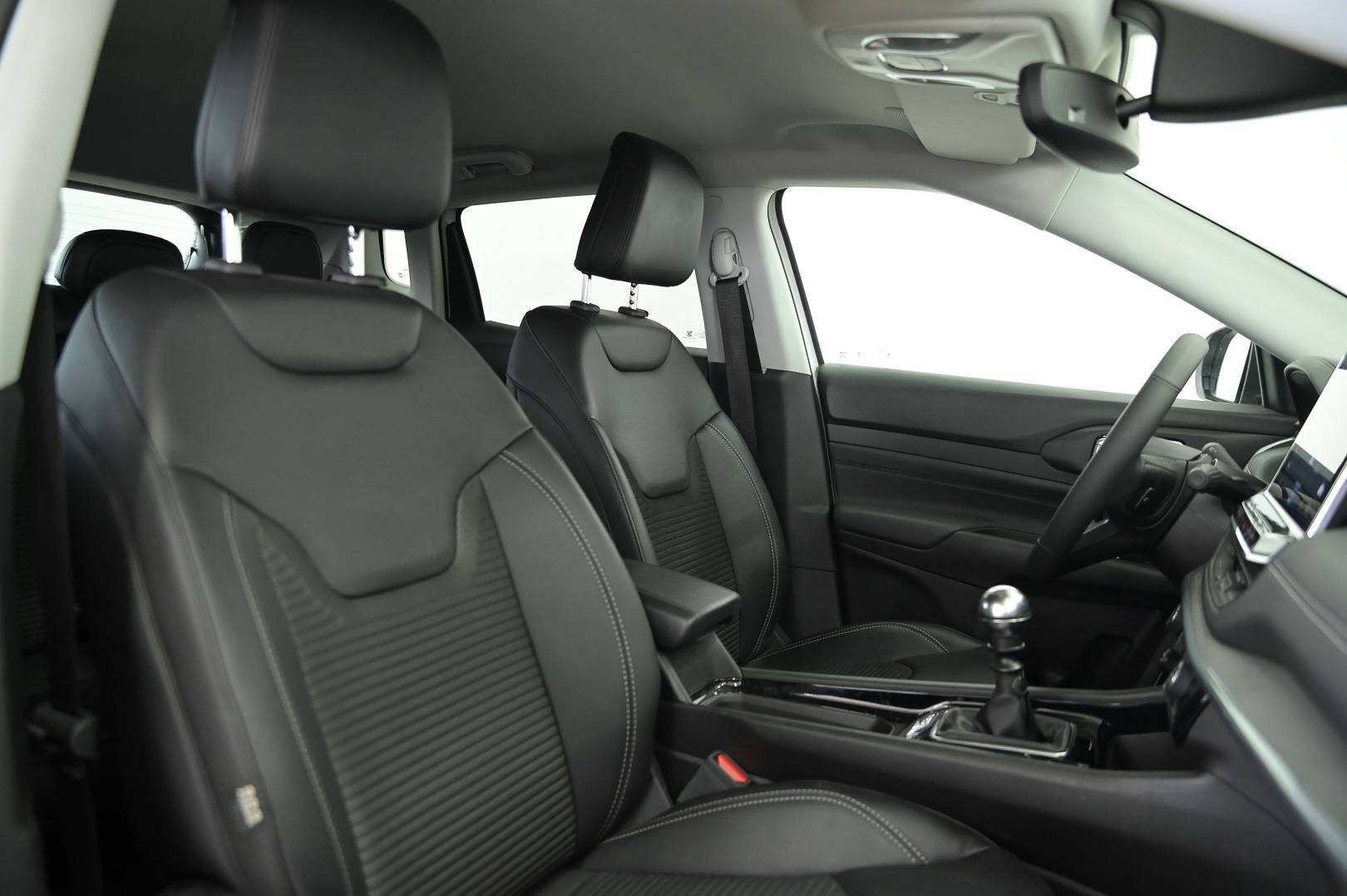 JEEP Compass - Foto 25