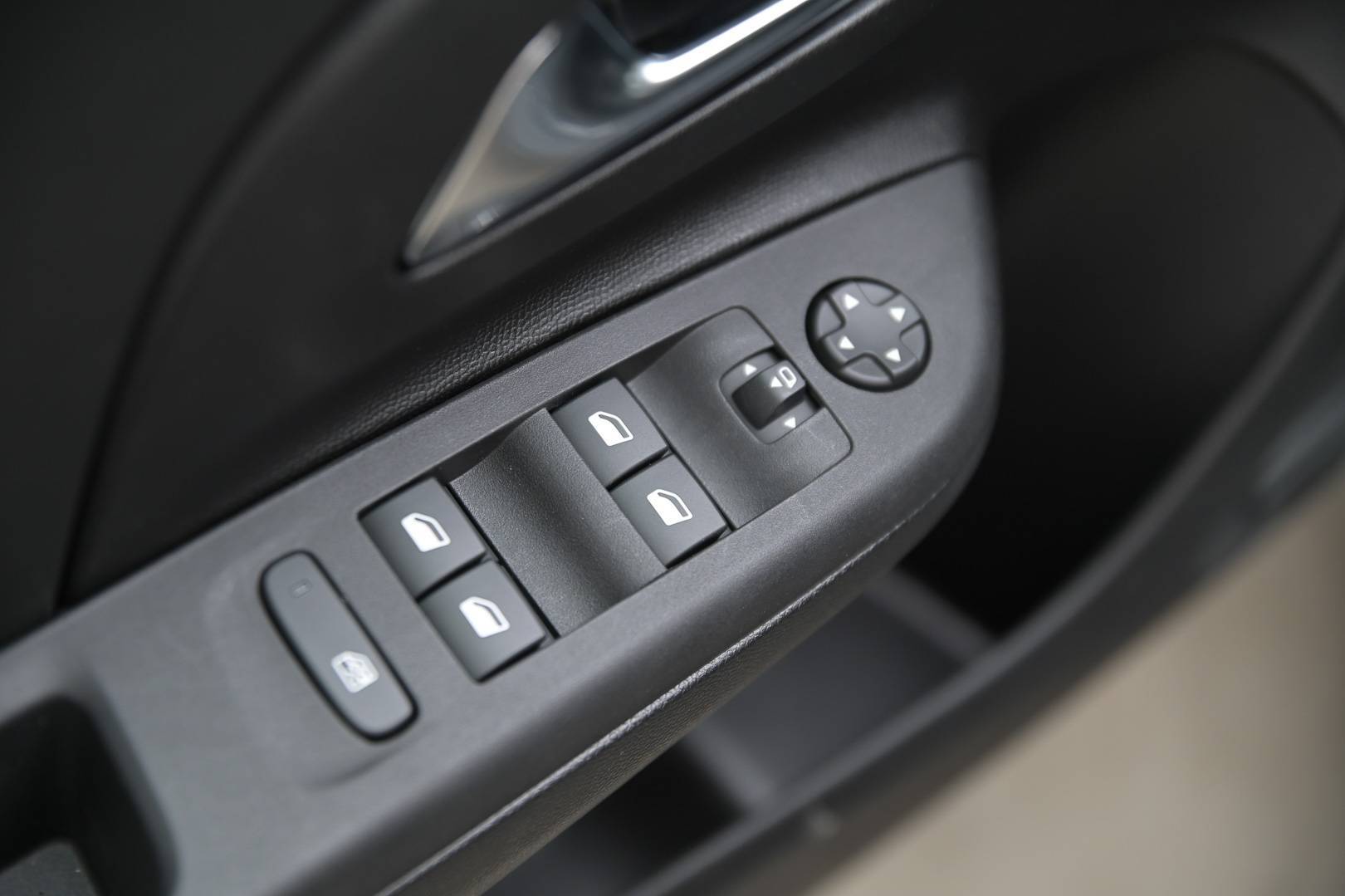 OPEL Corsa - Foto 13