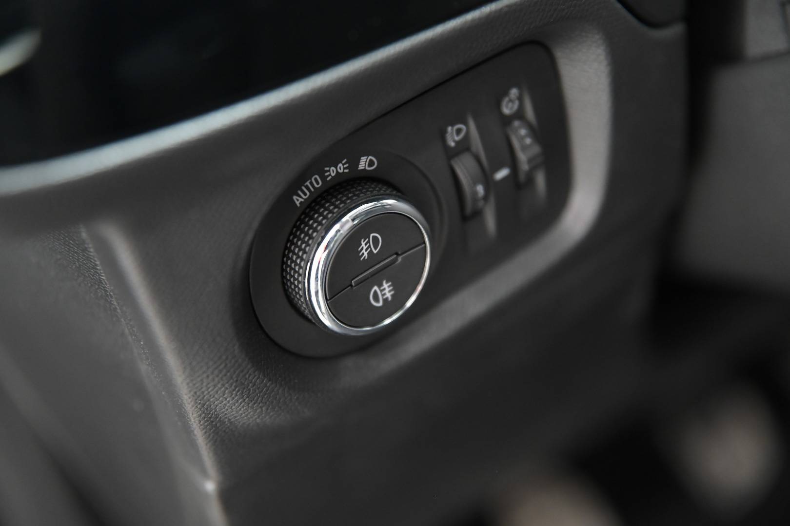 OPEL Corsa - Foto 14