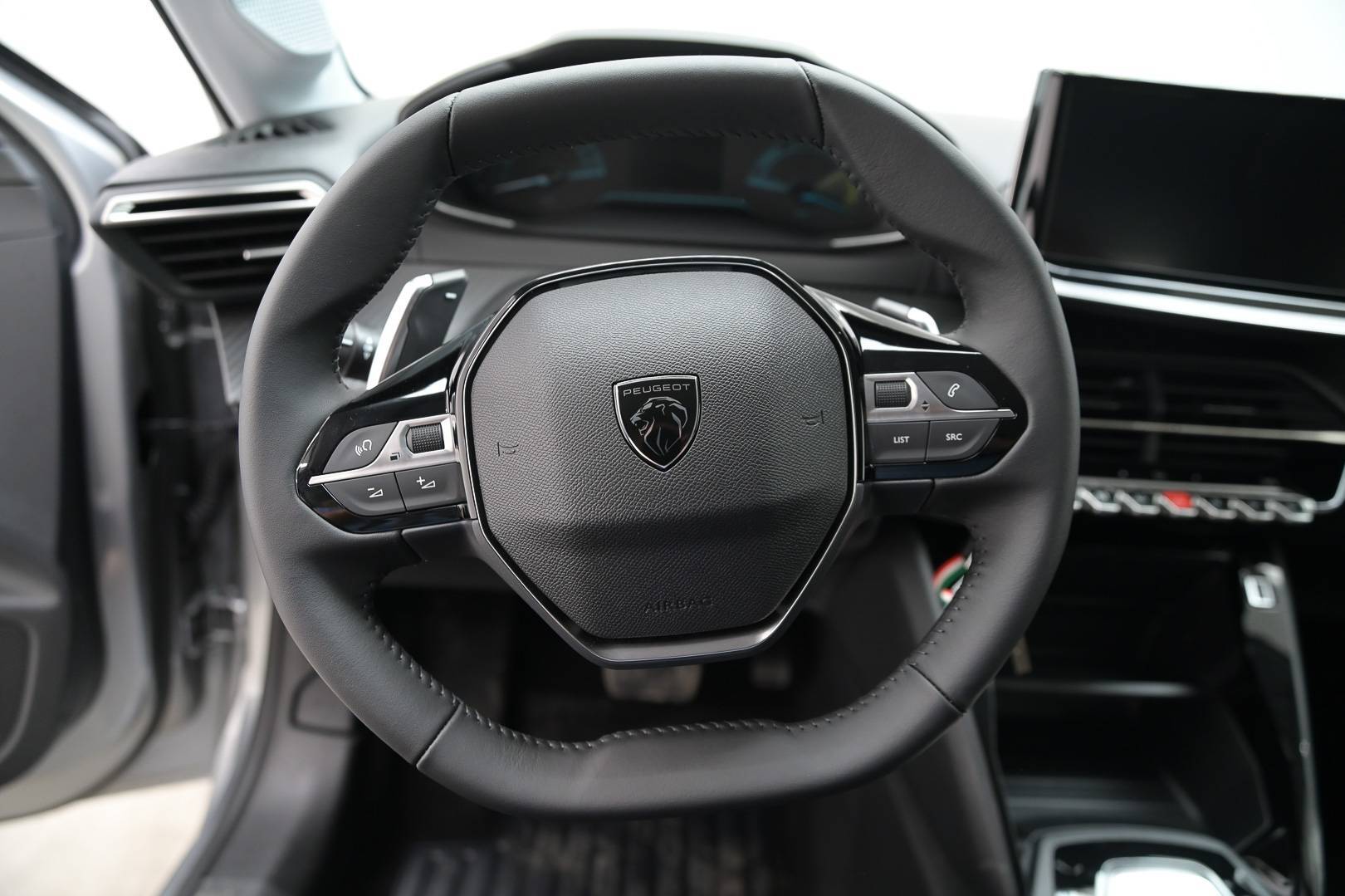 PEUGEOT 208 - Foto 17
