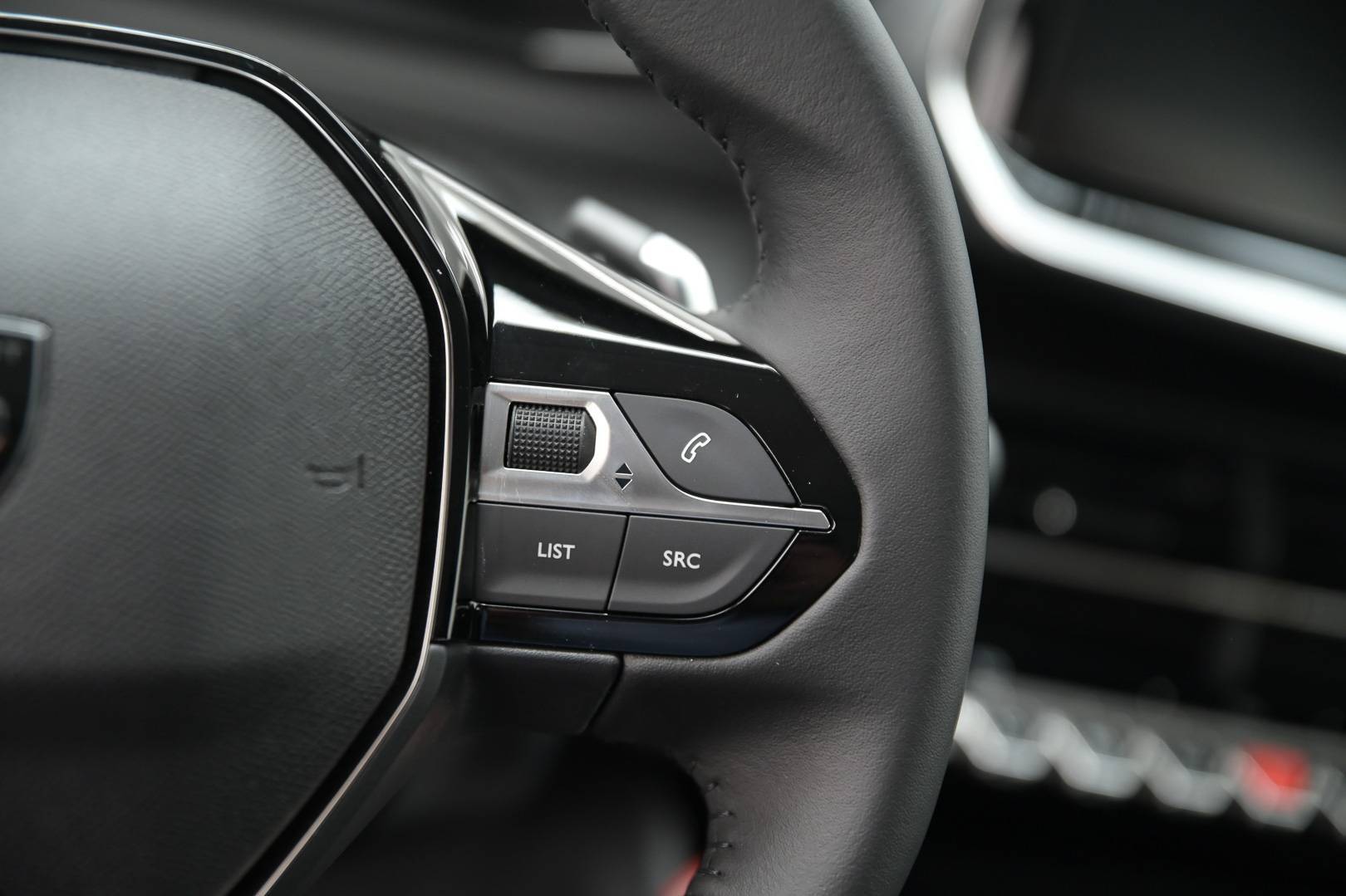 PEUGEOT 208 - Foto 19