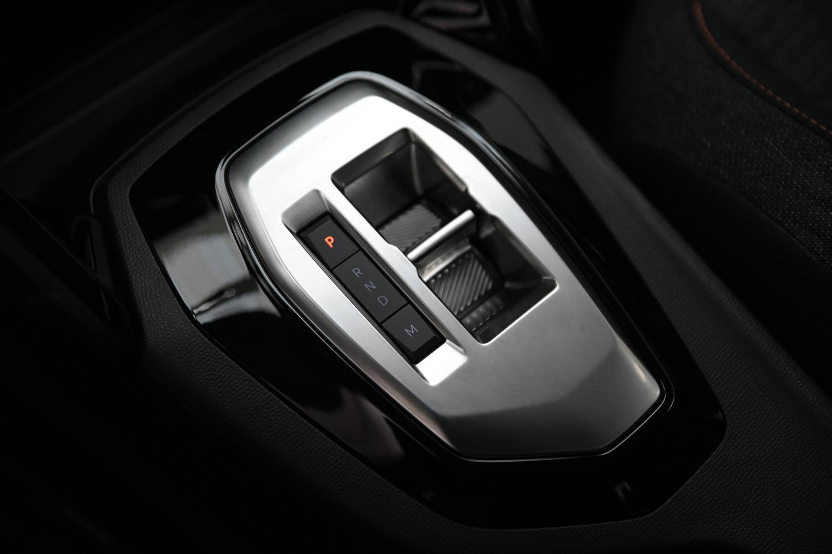 PEUGEOT 208 - Foto 23