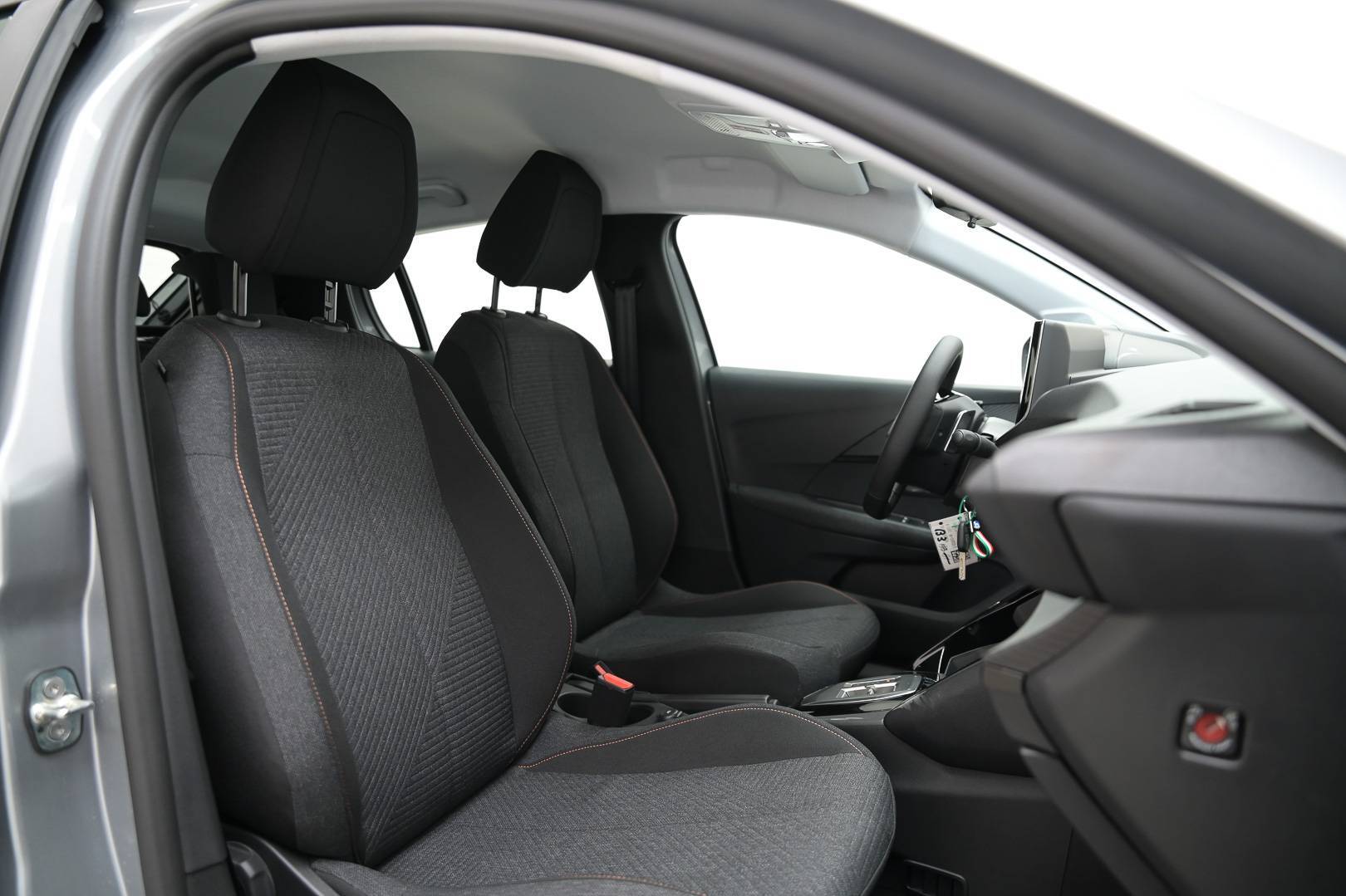 PEUGEOT 208 - Foto 25