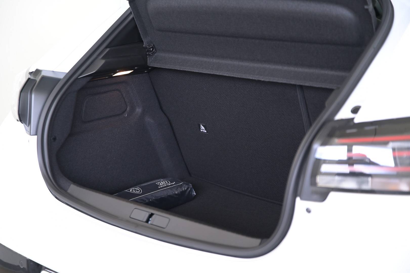 PEUGEOT 208 - Foto 5