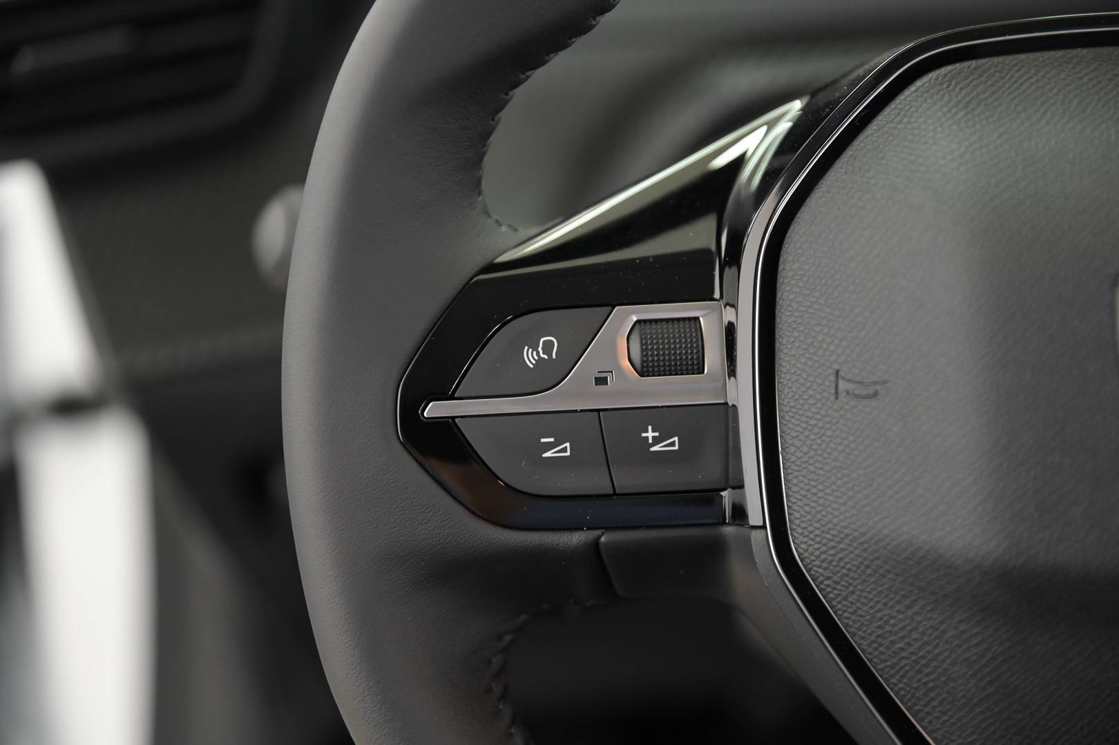 PEUGEOT 208 - Foto 15