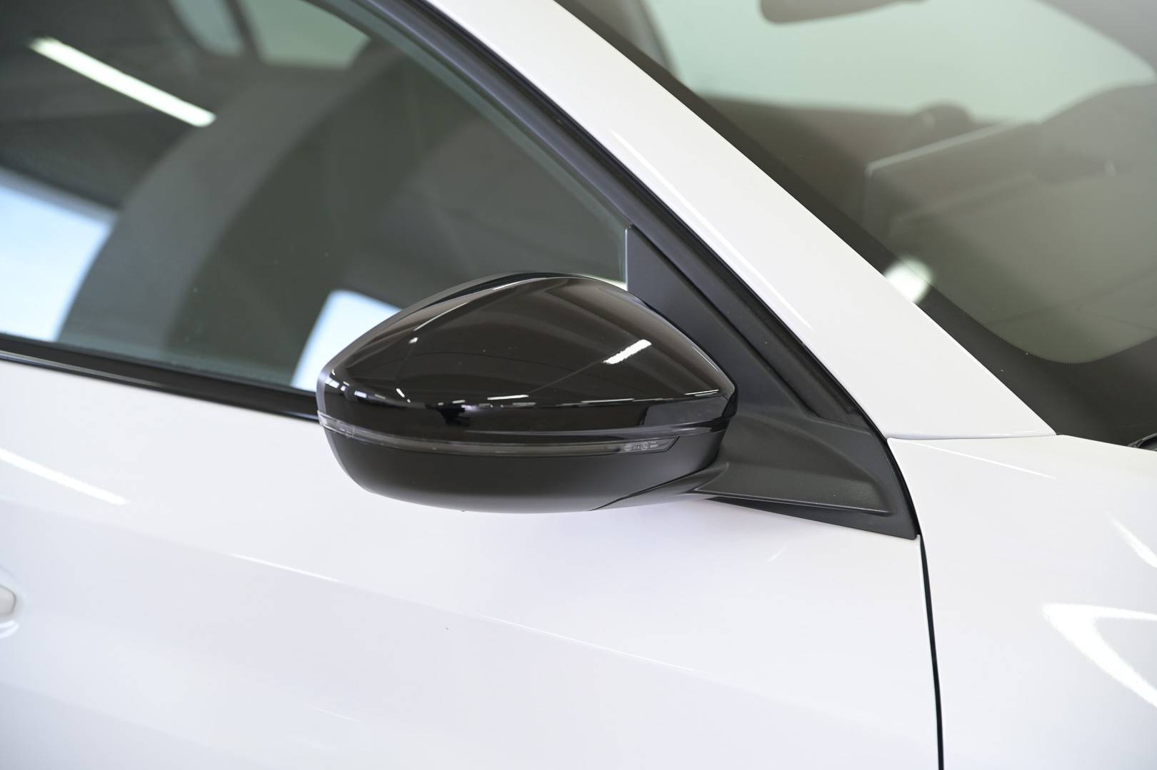 PEUGEOT 208 - Foto 8